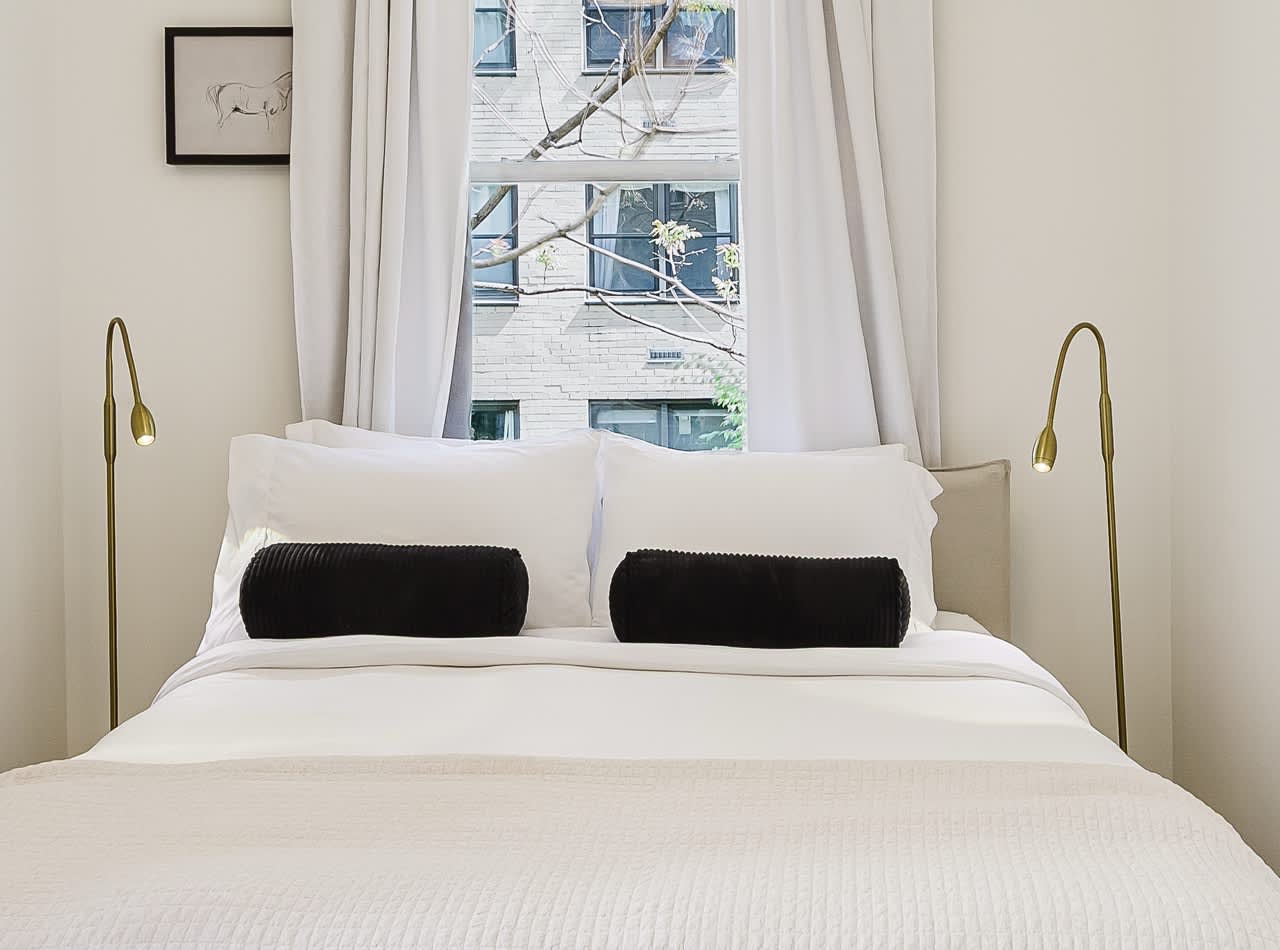 Diplomat III | Midtown East | Designer Apartment w/Shared Rooftop photo 15