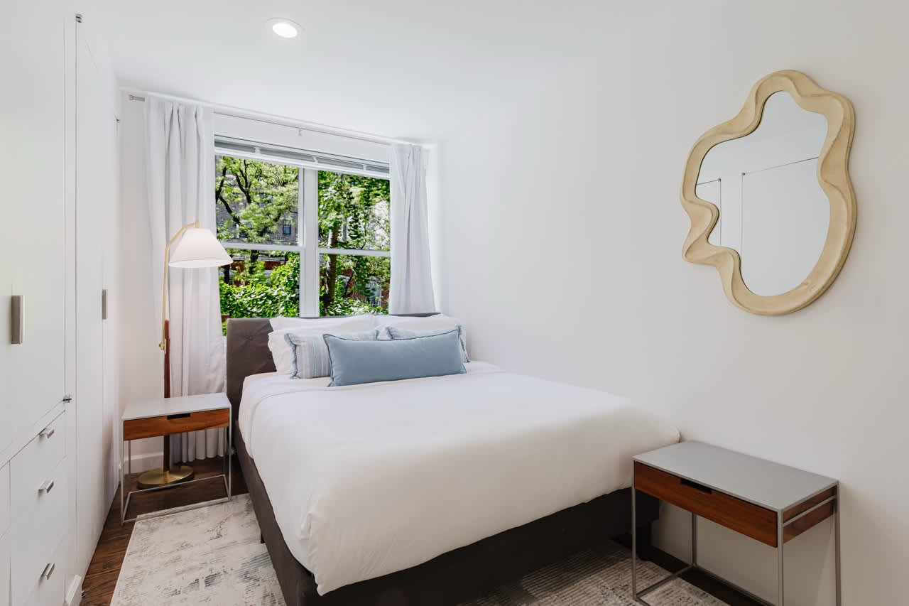 Diplomat III | Midtown East | Designer Apartment w/Shared Rooftop photo 21
