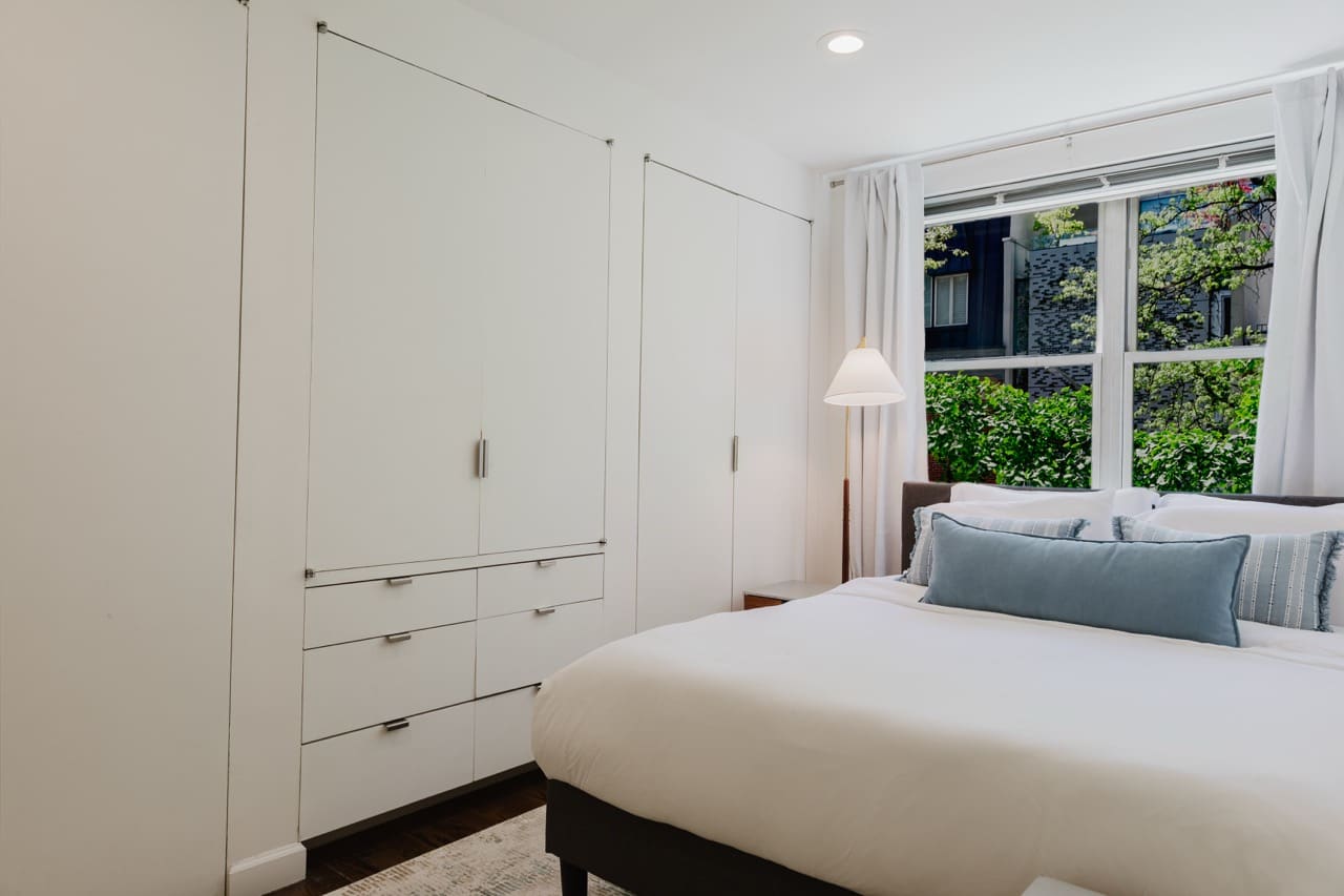 Diplomat III | Midtown East | Designer Apartment w/Shared Rooftop photo 19
