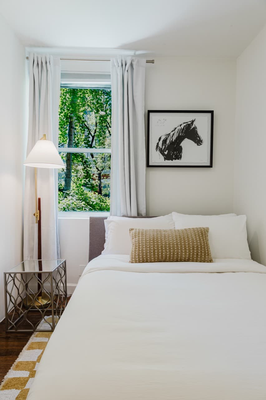 Diplomat III | Midtown East | Designer Apartment w/Shared Rooftop photo 23