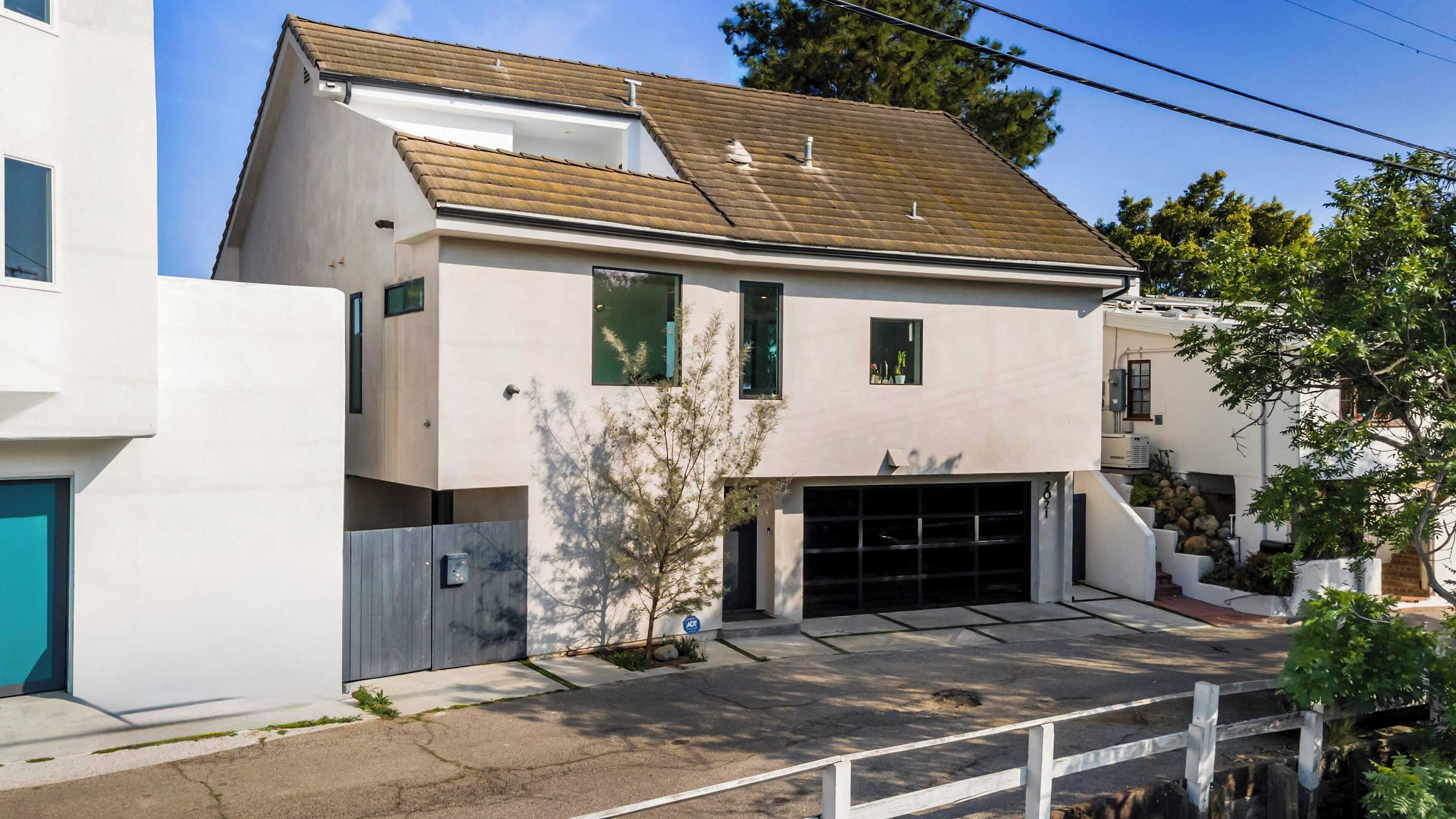 Skyline Manor | Los Angeles | Luxe Hillside Hideaway with Private Balcony and City Views photo 21