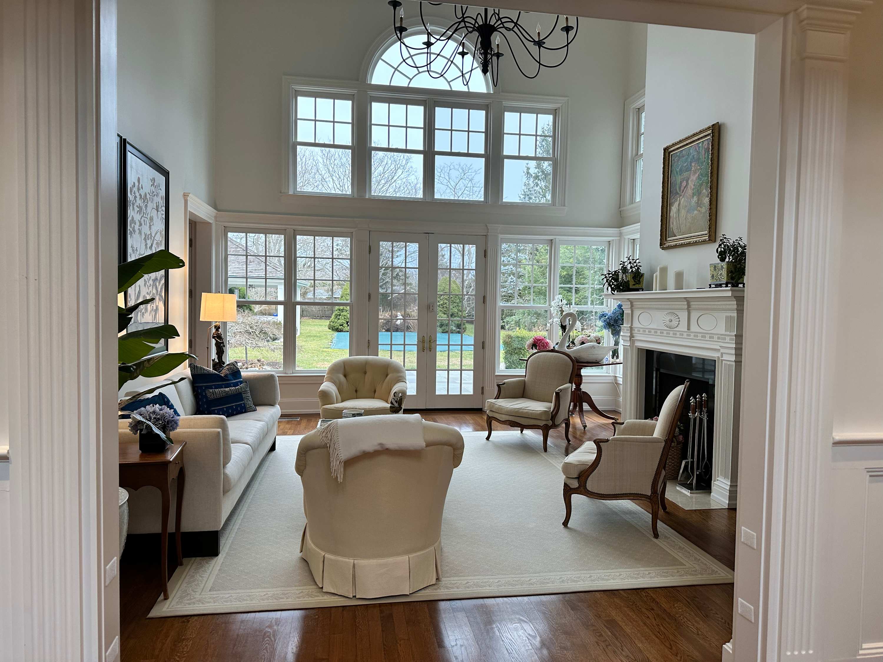 Willow Manor | Southampton | Luxe Home with Pool and Gym photo 6