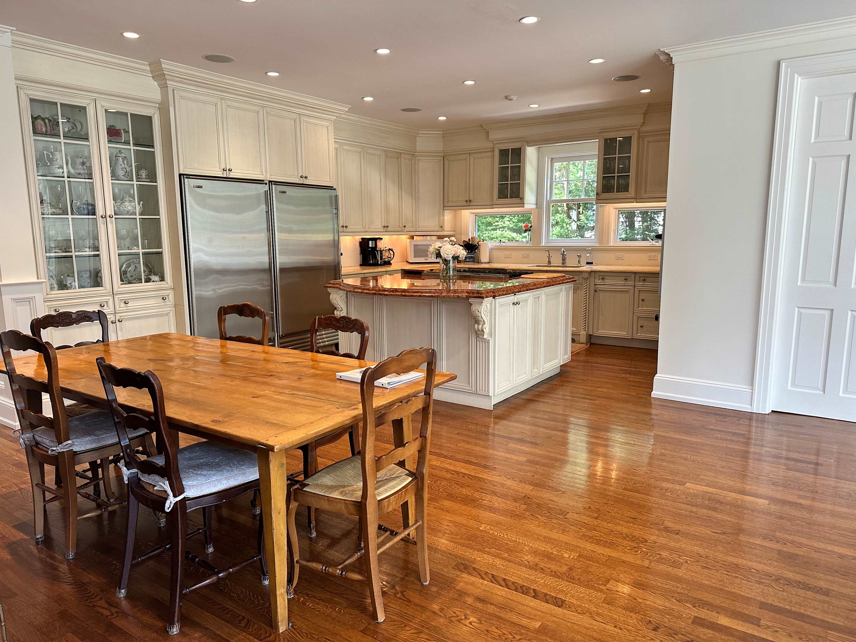 Willow Manor | Southampton | Luxe Home with Pool and Gym photo 7