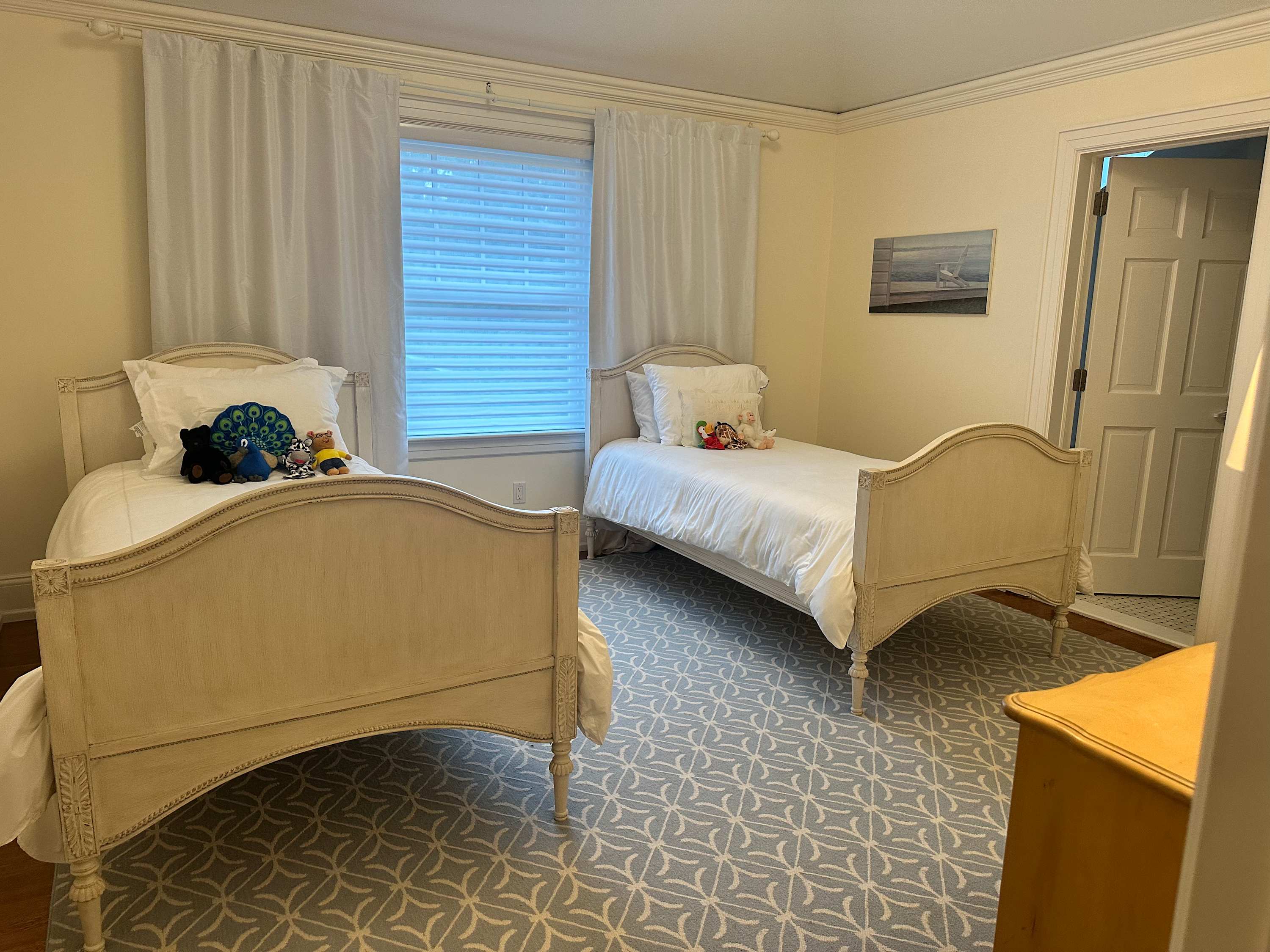 Willow Manor | Southampton | Luxe Home with Pool and Gym photo 19