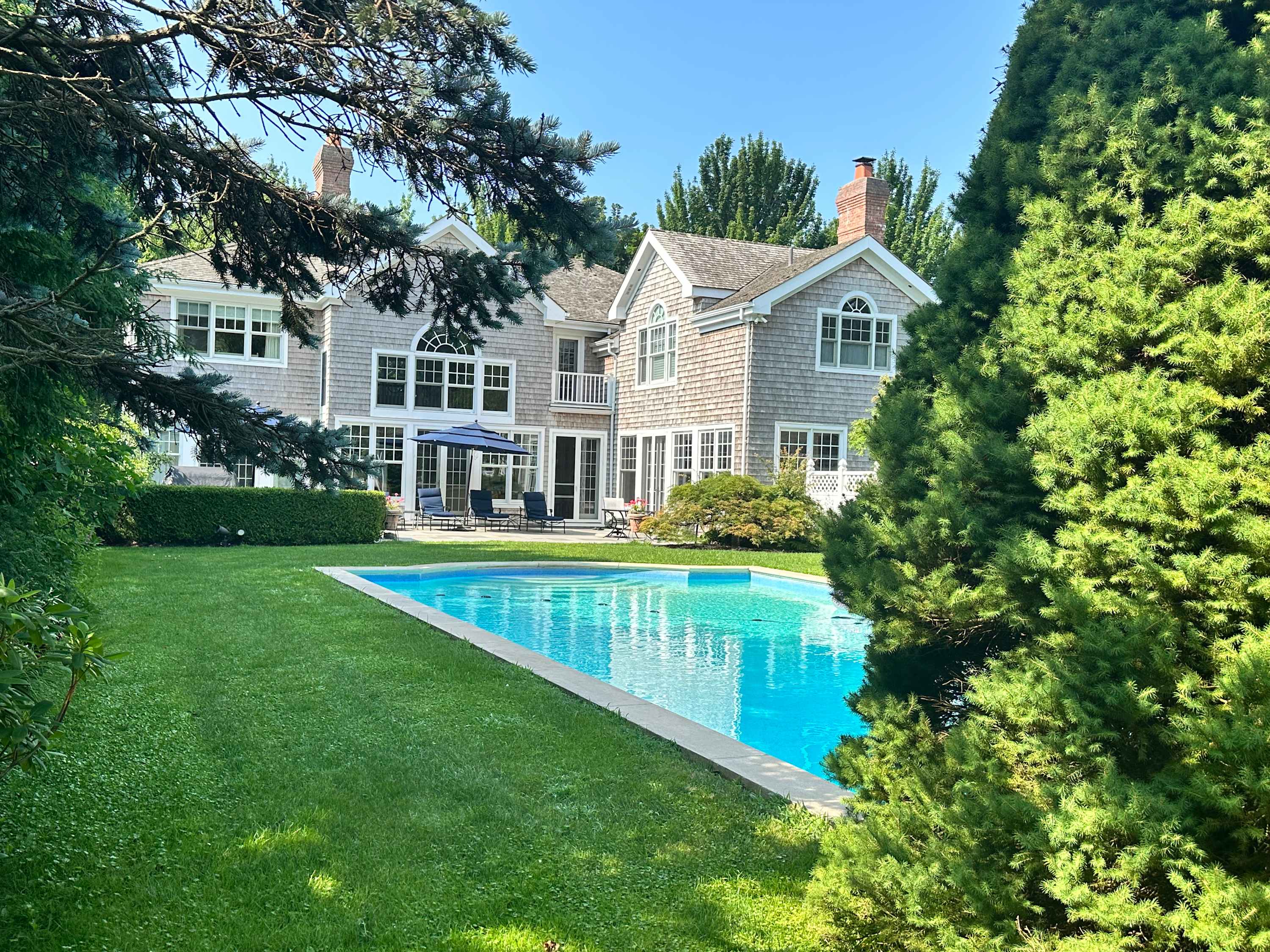 Willow Manor | Southampton | Luxe Home with Pool and Gym photo 31