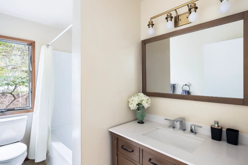 Davis Retreat | Montauk | Grand Villa with Heated Pool and Sauna photo 14