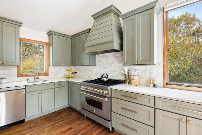 Davis Retreat | Montauk | Grand Villa with Heated Pool and Sauna photo 7