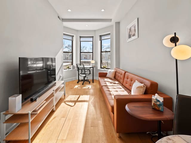 Image of Living space #2