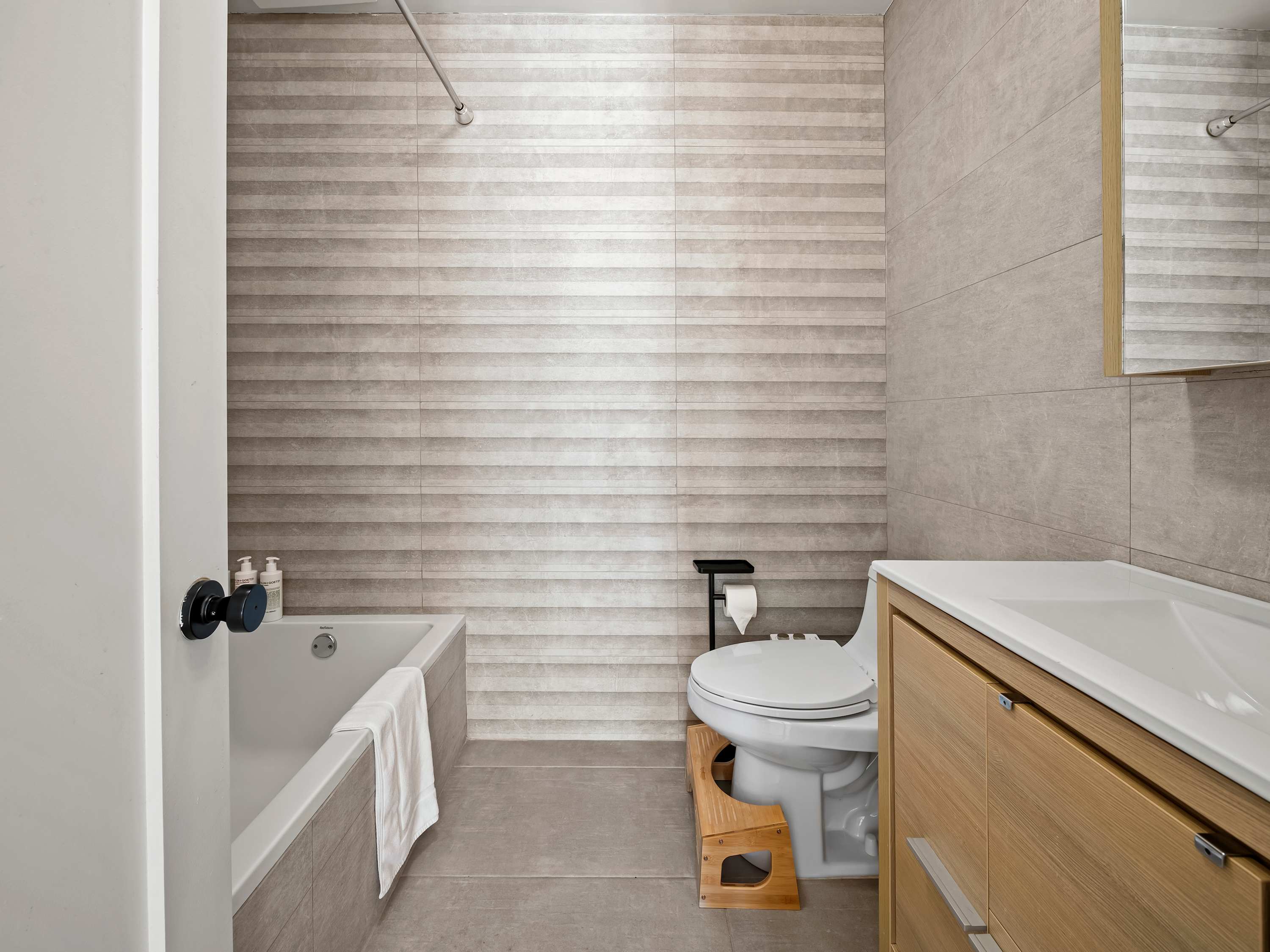 Carroll Court II | Crown Heights | Apartment w/ Private Terrace photo 17