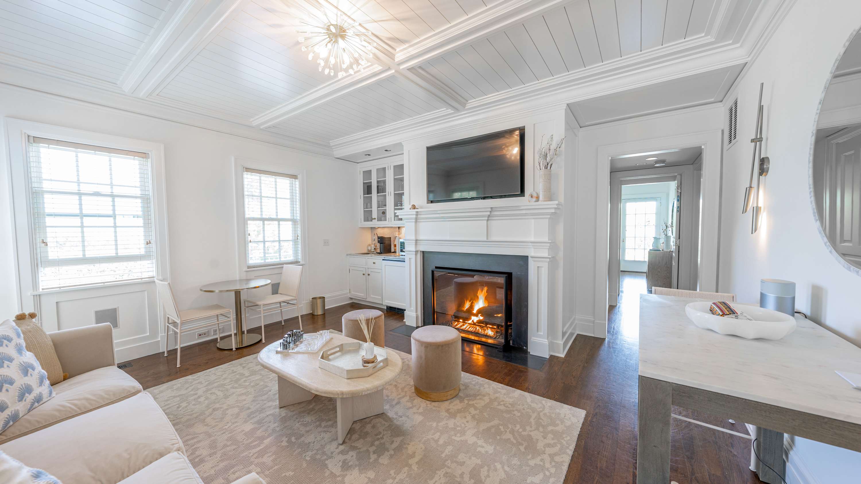 Harbor House Suite C | East Hampton Springs | Premier Suite with Private Terraces main photo