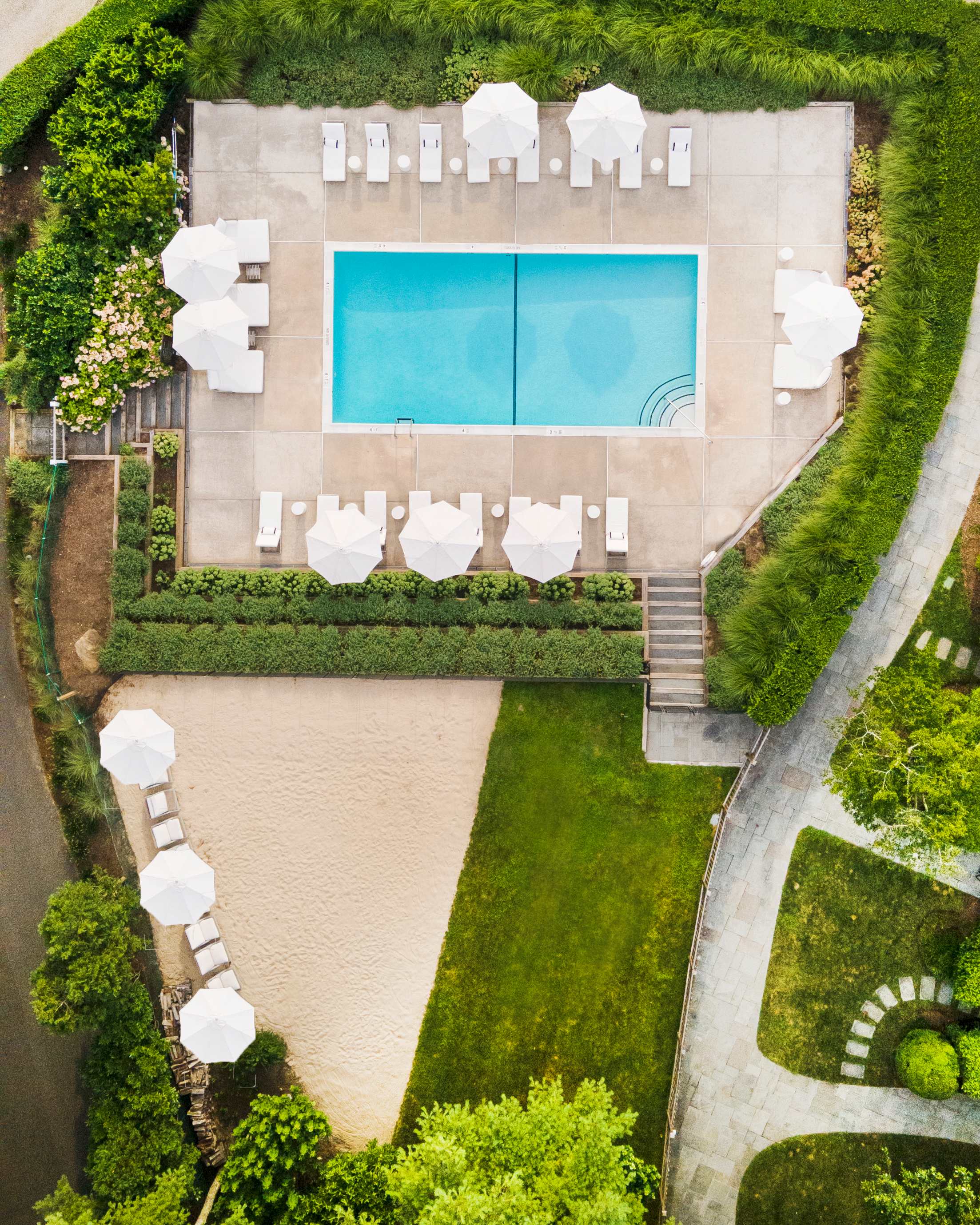 Harbor House Suite C | East Hampton Springs | Premier Suite with Private Terraces photo 12