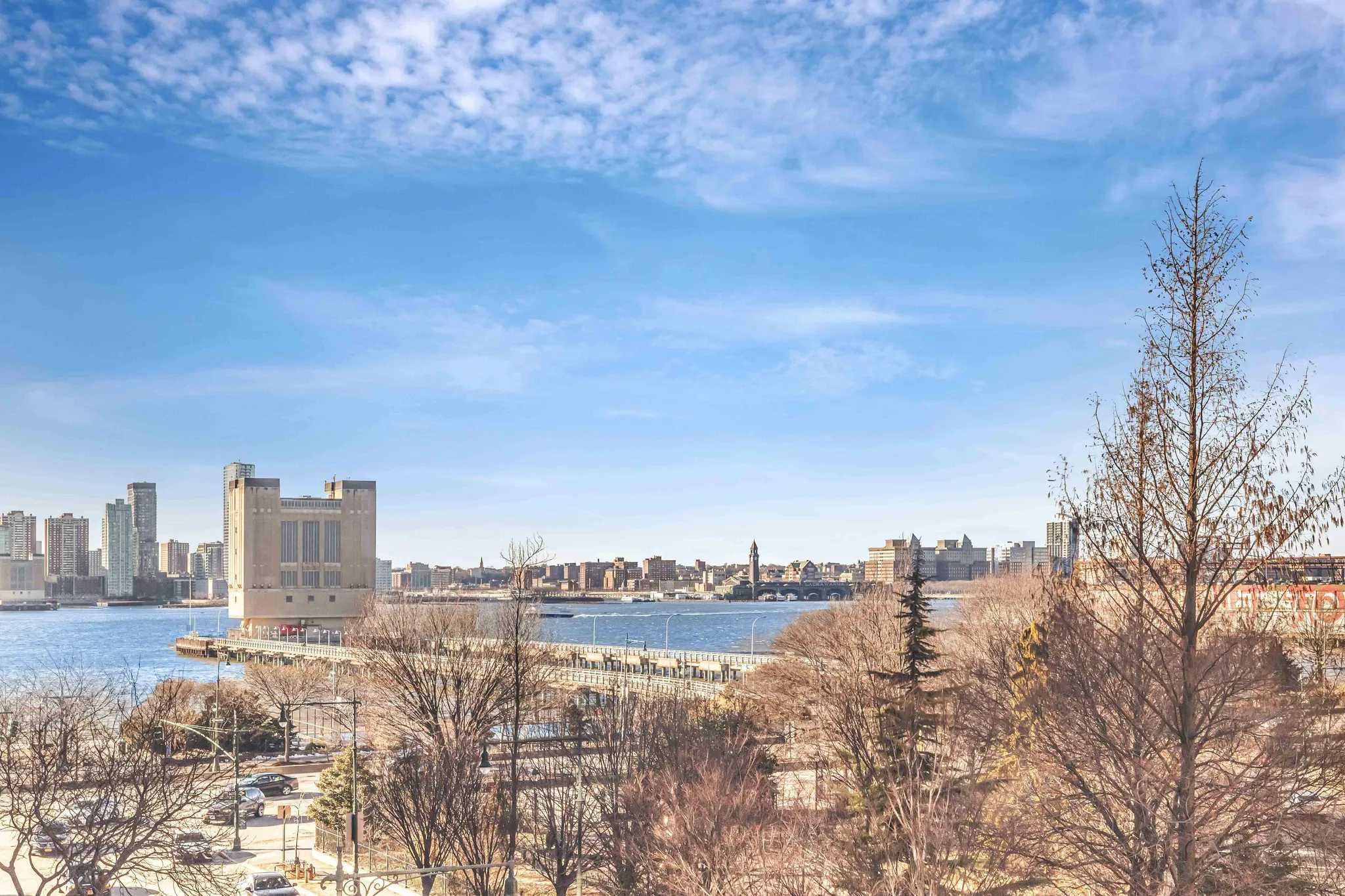 Washington Loft | Tribeca | Designer Loft with Private Balcony photo 5