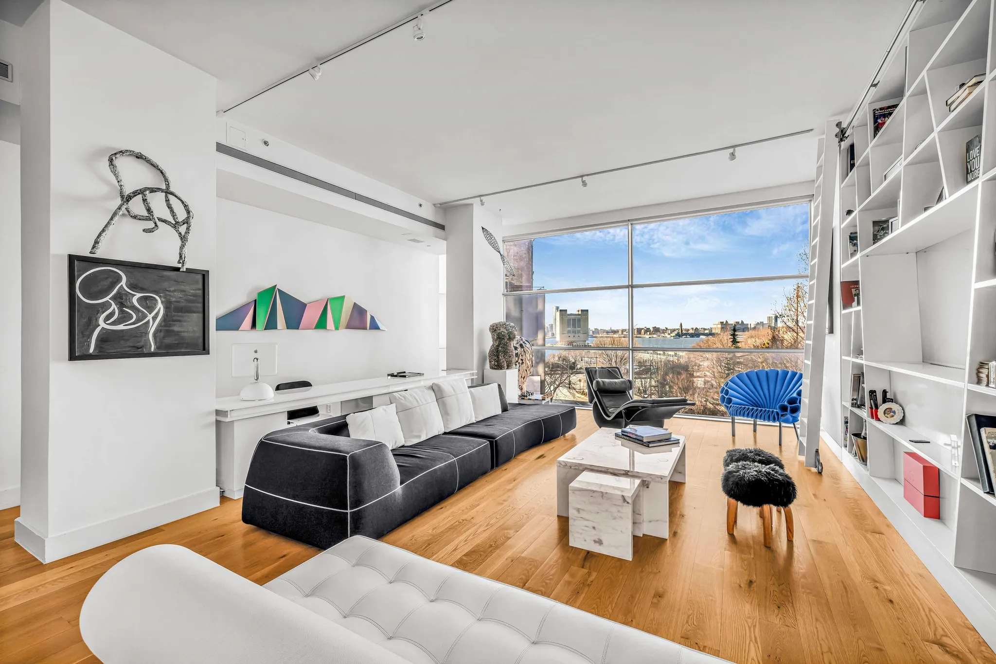 Washington Loft | Tribeca | Designer Loft with Private Balcony photo 6