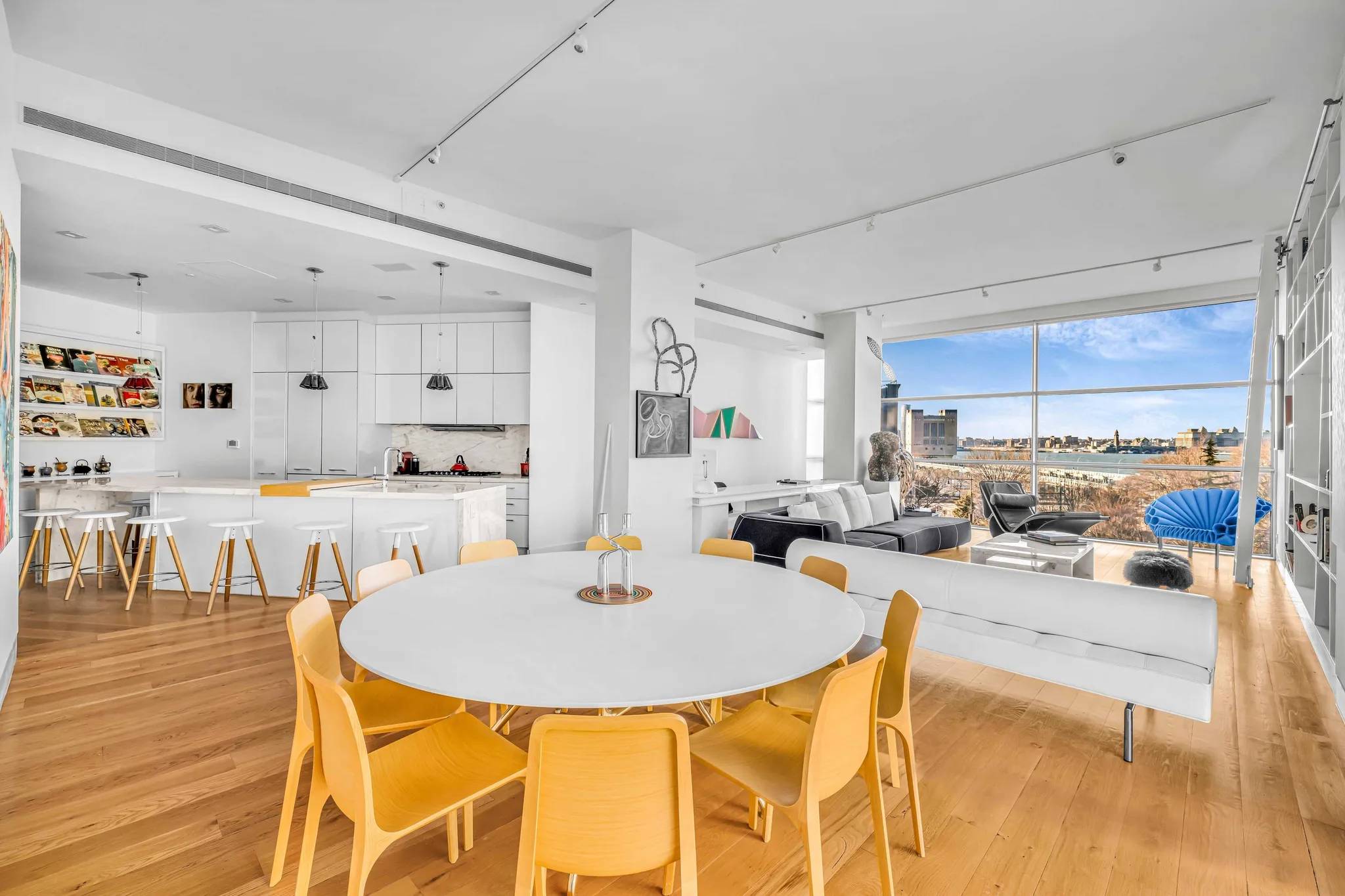Washington Loft | Tribeca | Designer Loft with Private Balcony photo 7
