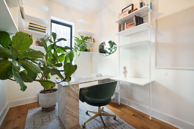 Image of Living space #7