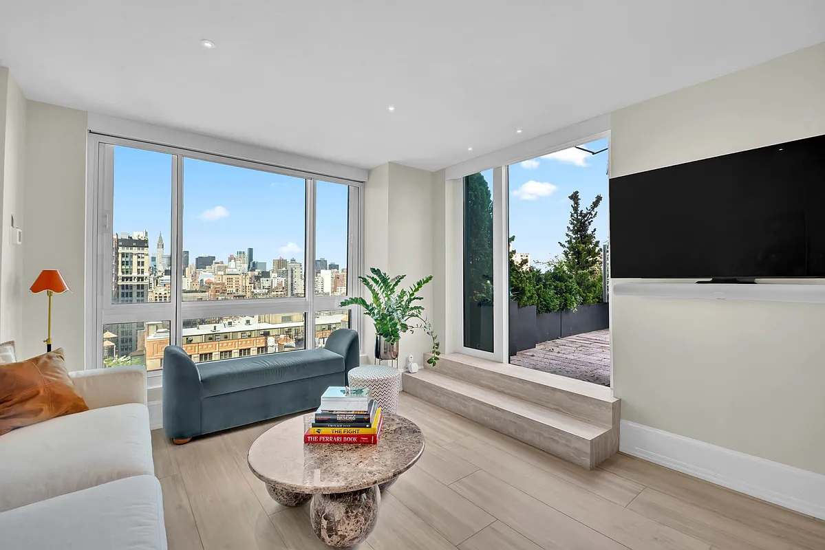 Irving Place | Union Square | Luxury Residence with Terrace & City Views photo 6