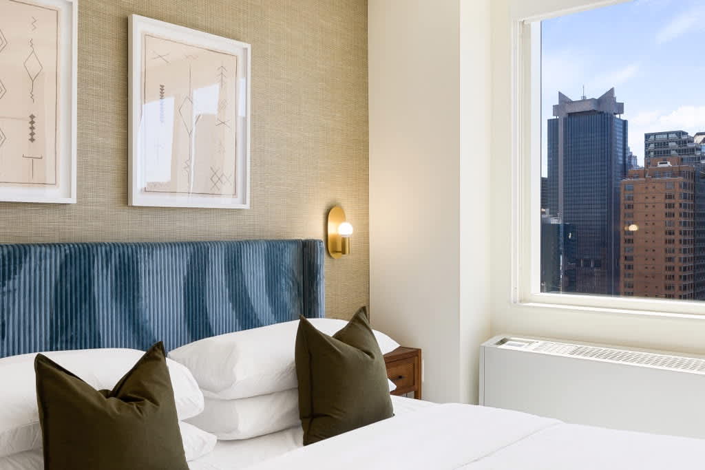 Brooks Vista | Midtown Manhattan | Modern Condo with City Views photo 11