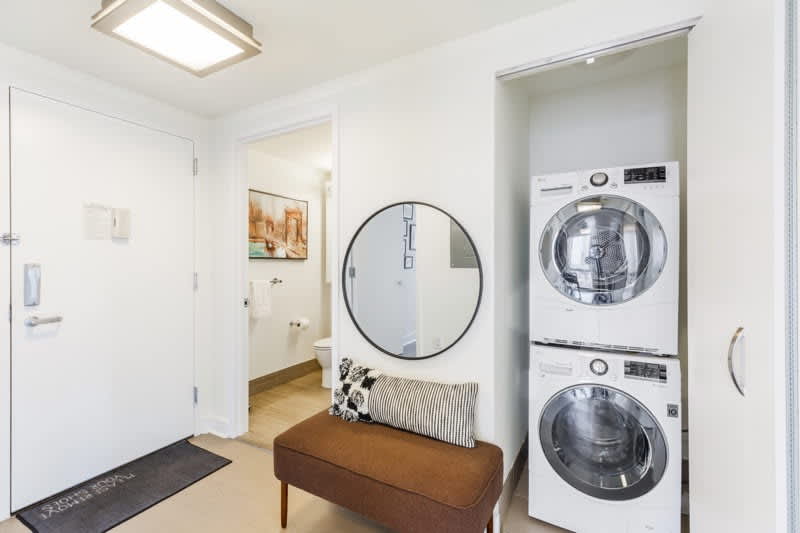 Brooks Vista | Midtown Manhattan | Modern Condo with City Views photo 16