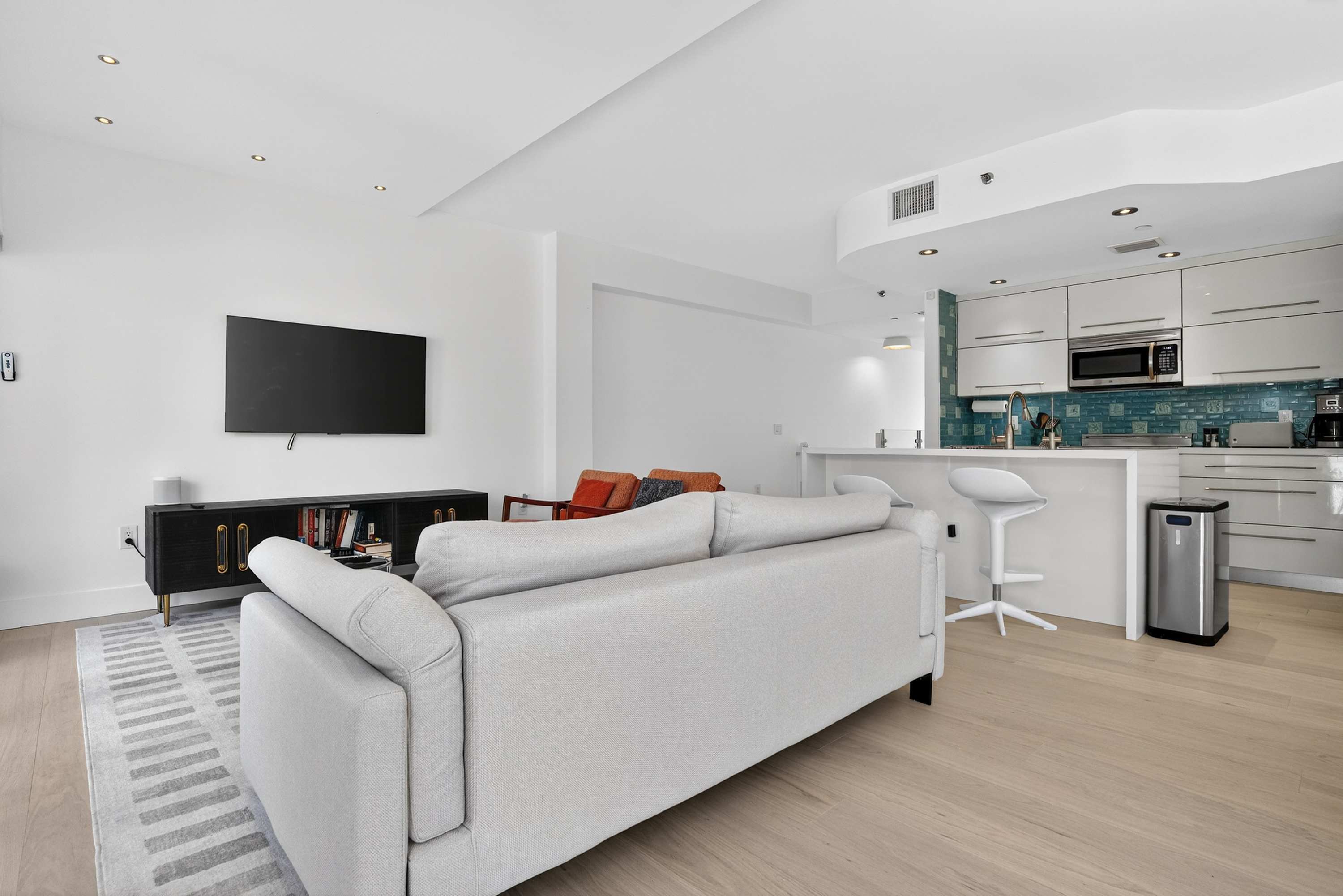 South Beach Lane | Miami Beach | Condo w/Private Balcony photo 11