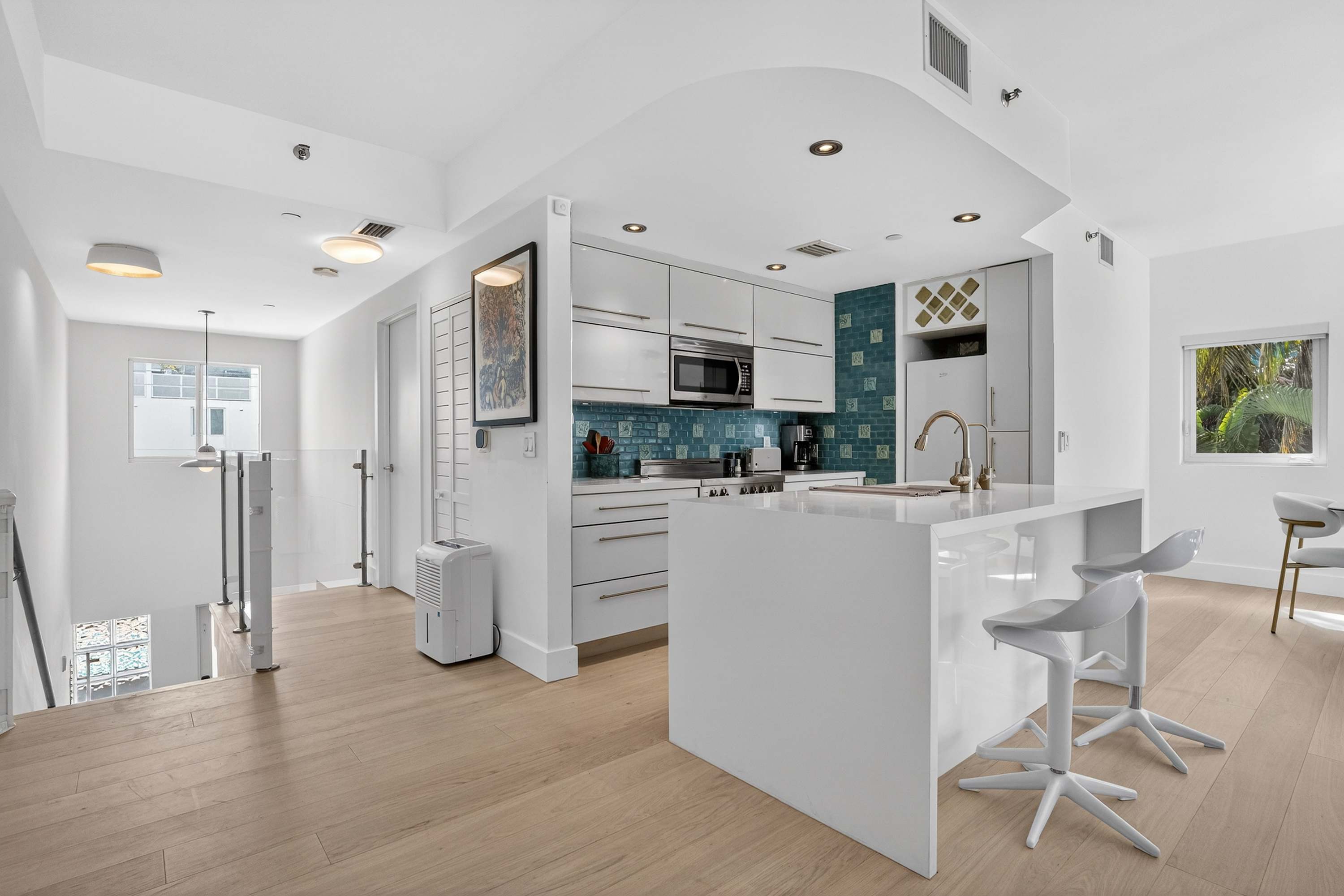 South Beach Lane | Miami Beach | Condo w/Private Balcony photo 12