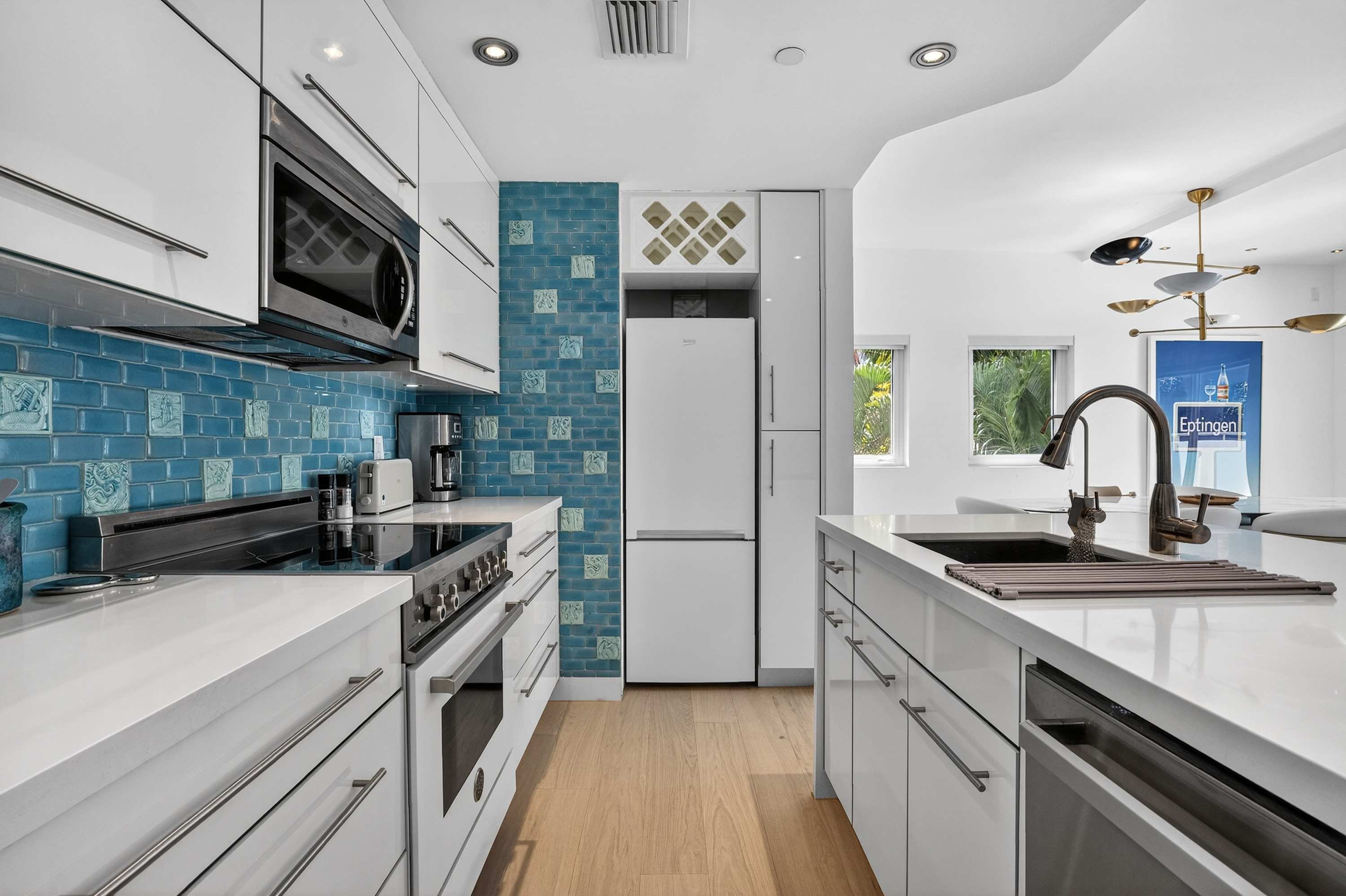 South Beach Lane | Miami Beach | Condo w/Private Balcony photo 15