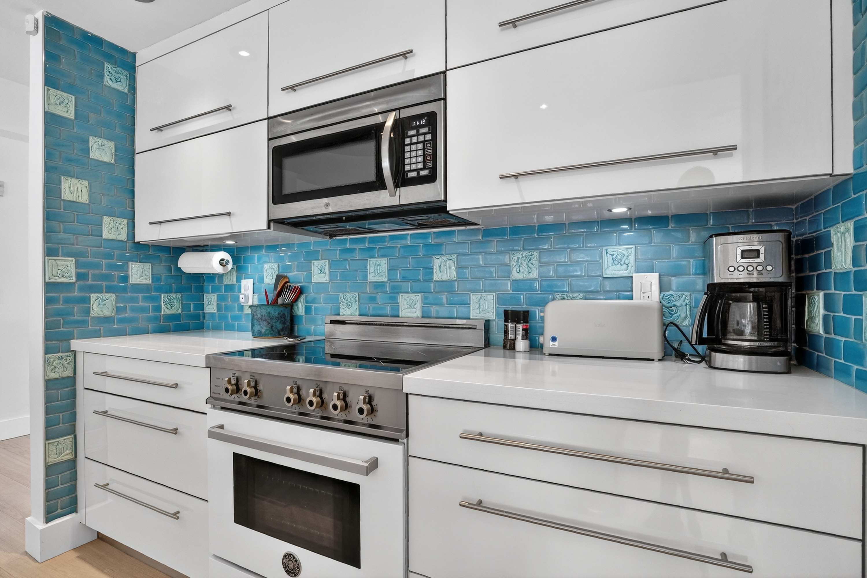 South Beach Lane | Miami Beach | Condo w/Private Balcony photo 18