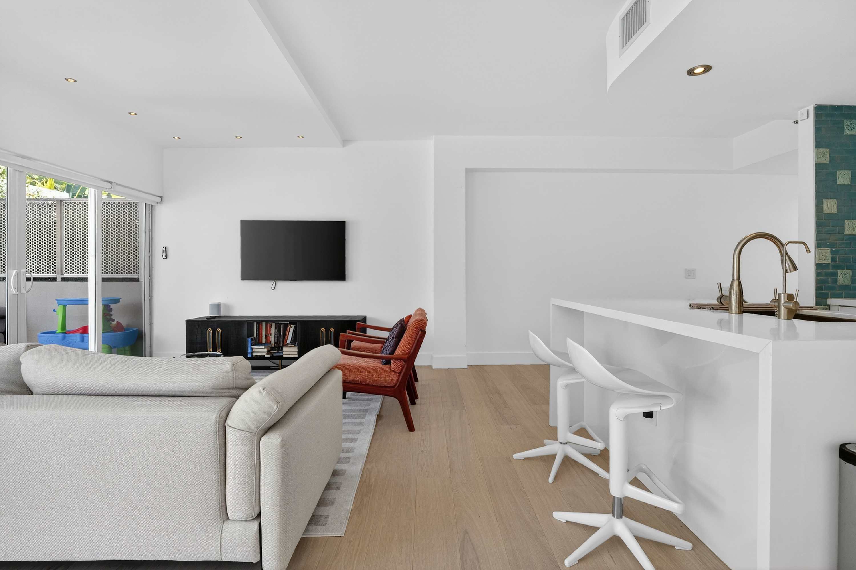 South Beach Lane | Miami Beach | Condo w/Private Balcony photo 23