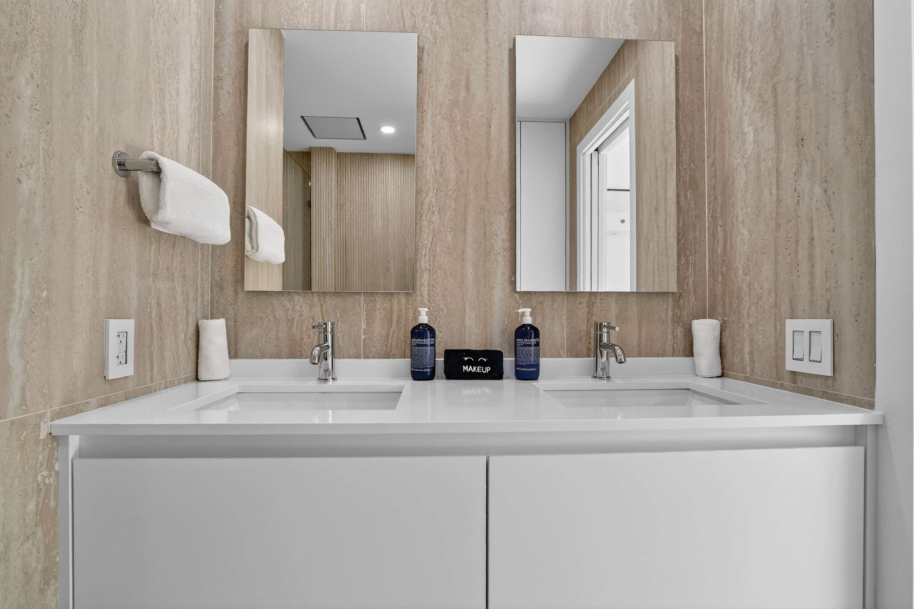 South Beach Lane | Miami Beach | Condo w/Private Balcony photo 39