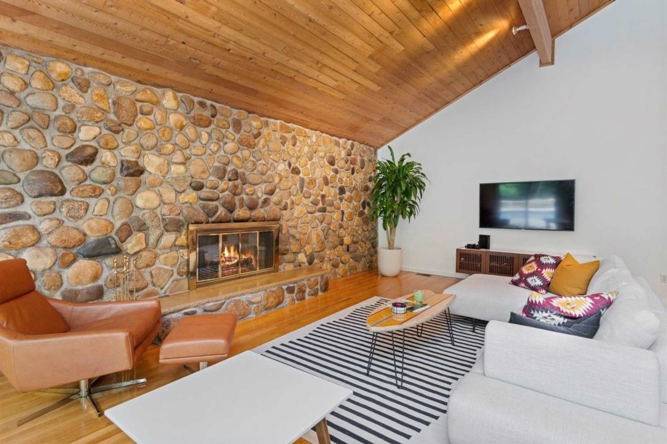 Summerlight Estate | Montauk | Luxe Villa w/ Private Pool & Outdoor Spaces photo 5