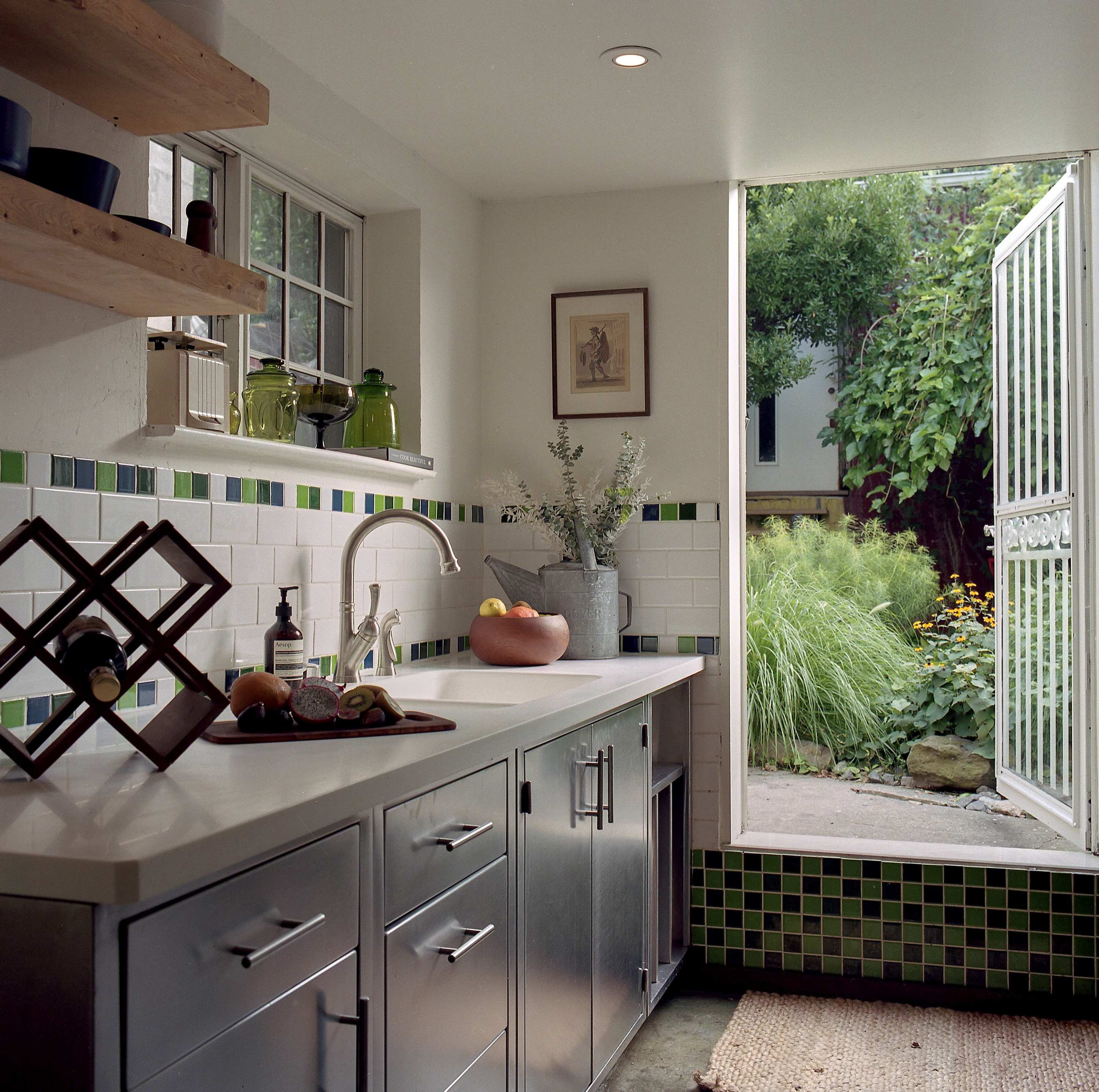 Alderman Terrace | Red Hook | Townhome with Grill & Private Patio photo 3