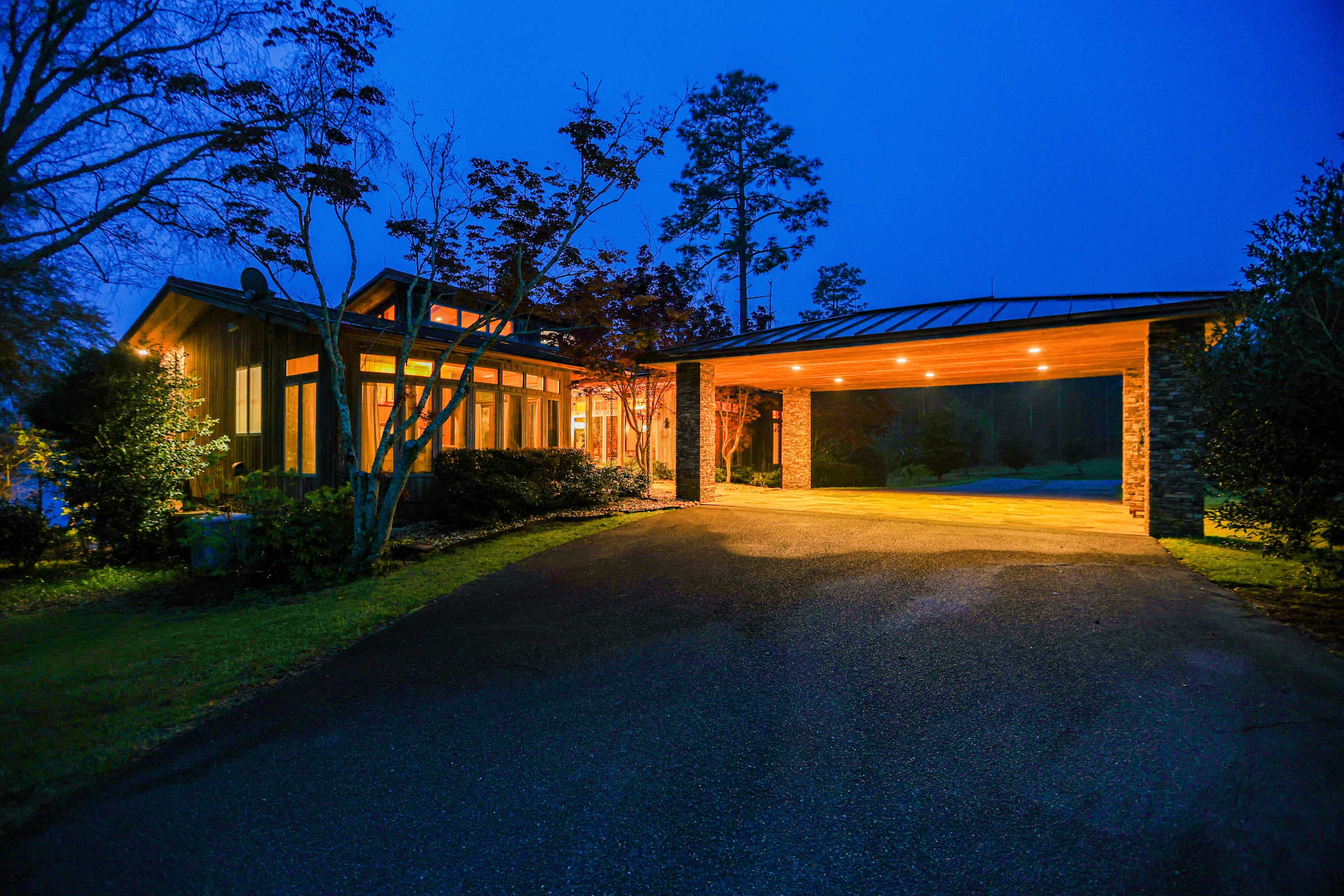 Thomasville Home | Thomas County | Southern Luxe Estate w/ Private Grounds photo 50