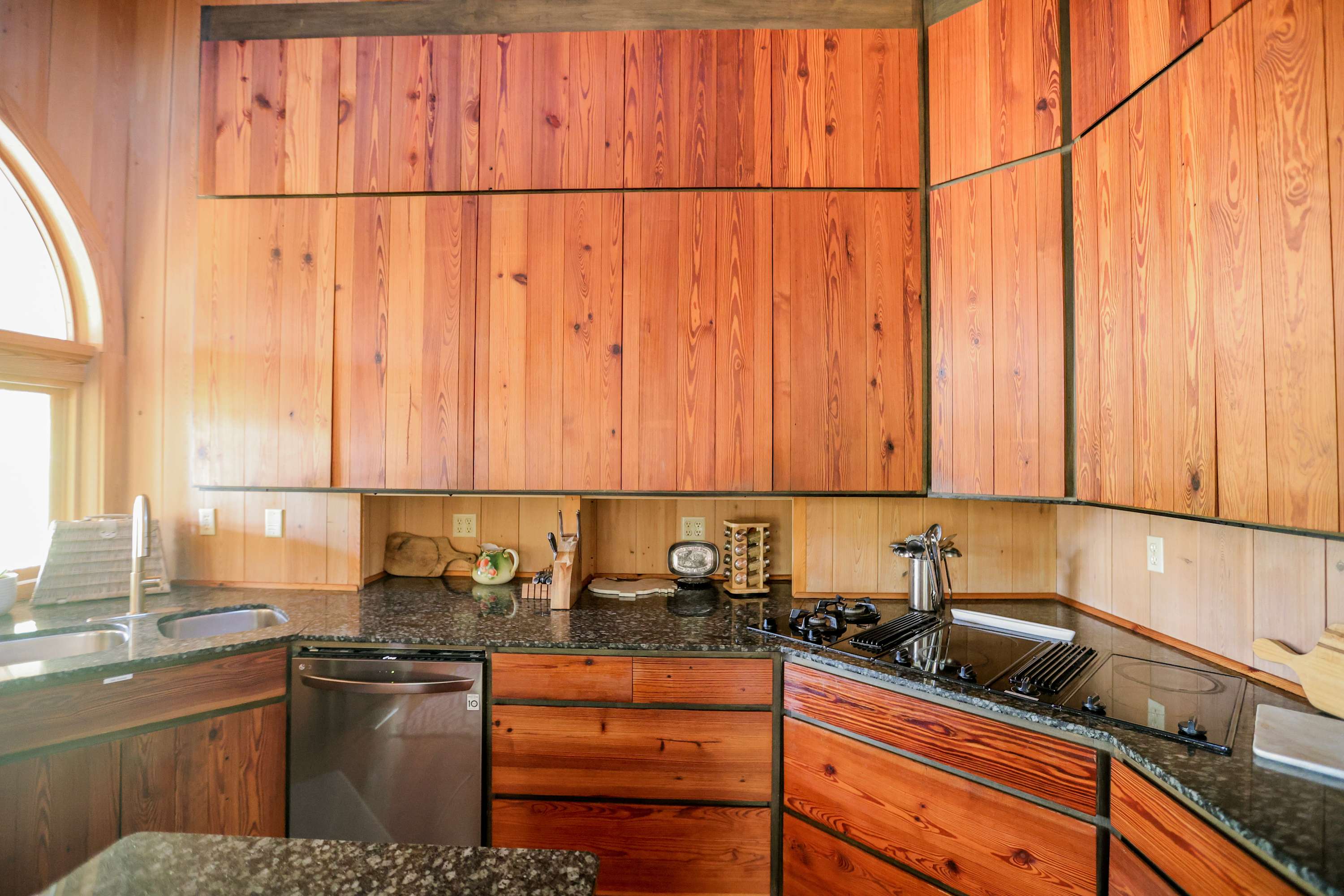 Thomasville Home | Thomas County | Southern Luxe Estate w/ Private Grounds photo 14