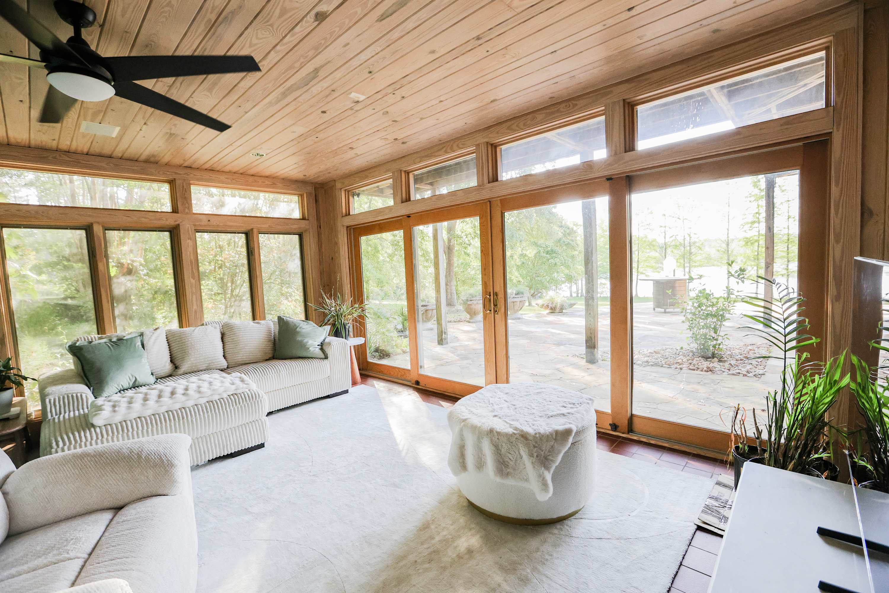 Thomasville Home | Thomas County | Southern Luxe Estate w/ Pool & Private Grounds photo 7