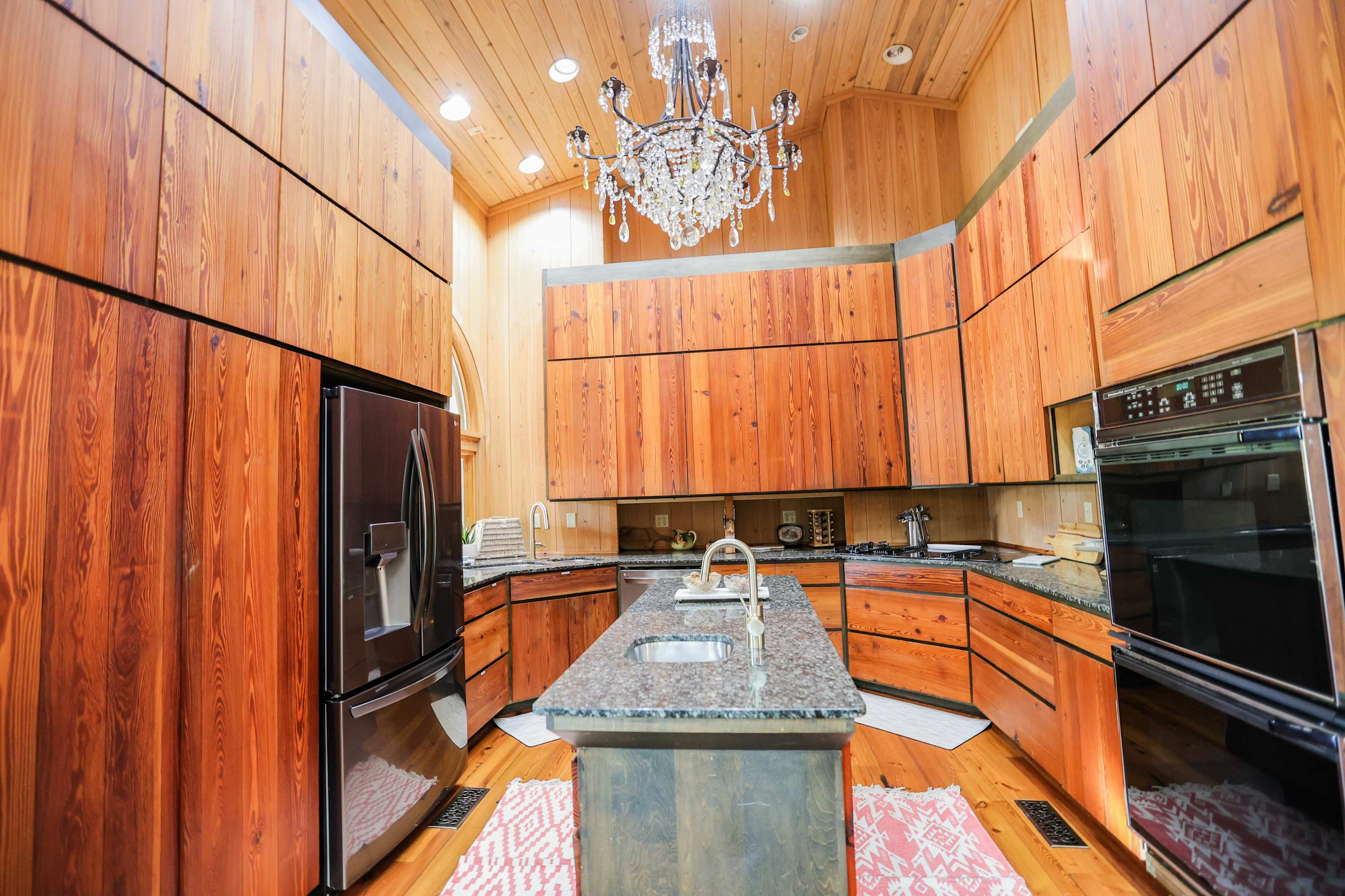 Thomasville Home | Thomas County | Southern Luxe Estate w/ Pool & Private Grounds photo 19