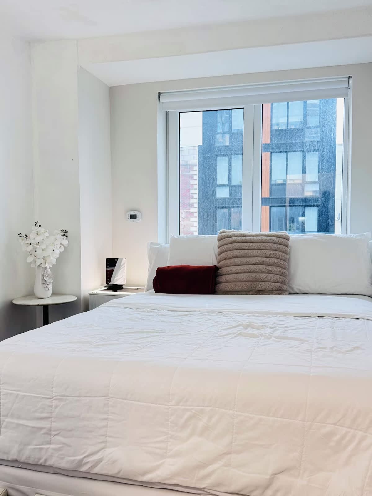 Heritage Place | South Harlem | Elegant Apartment with City Views photo 31