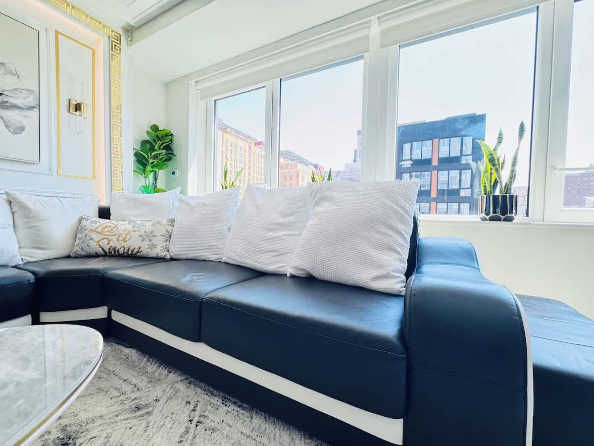 Heritage Place | South Harlem | Elegant Apartment with City Views photo 14