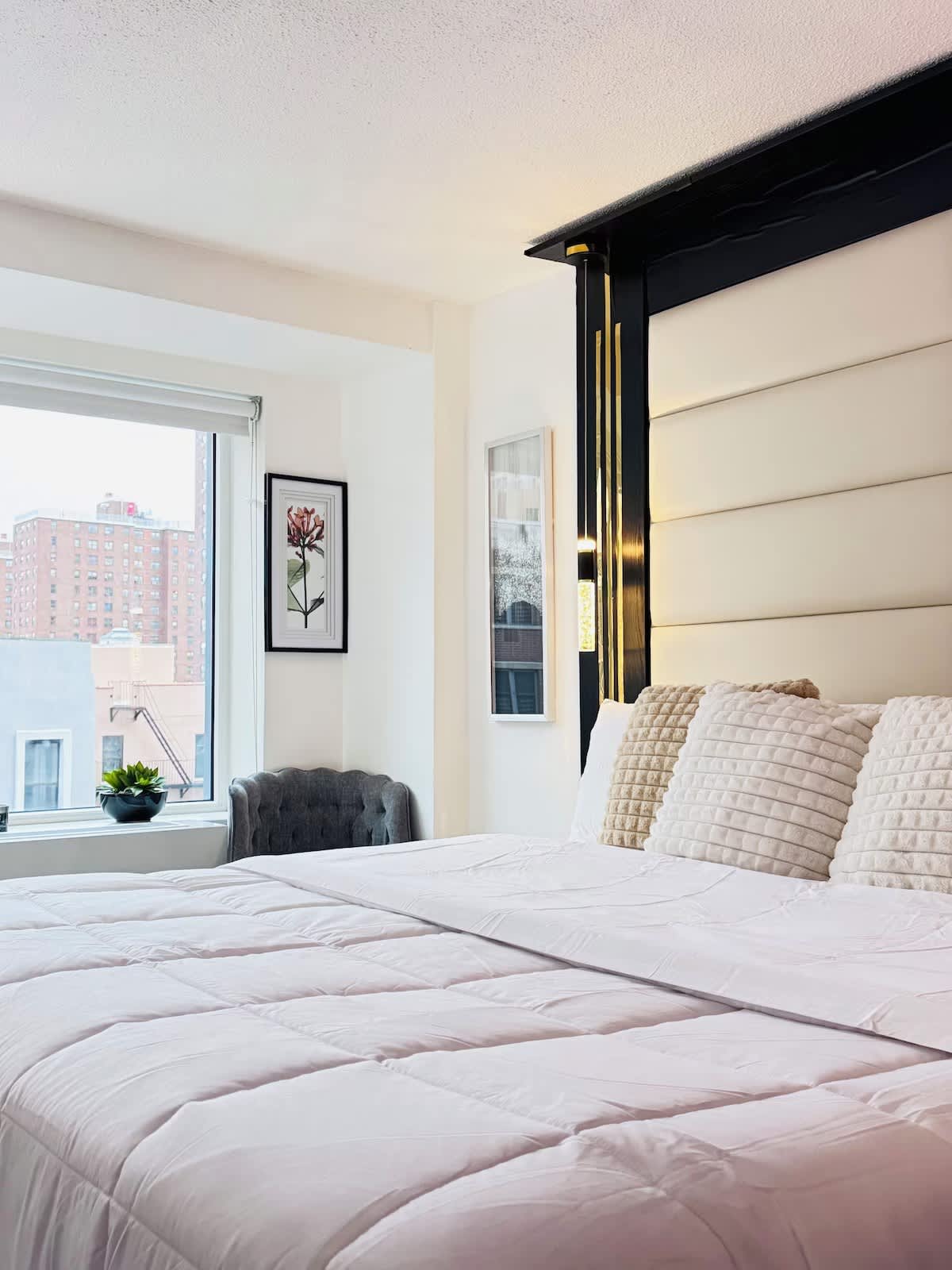 Heritage Place | South Harlem | Elegant Apartment with City Views photo 25