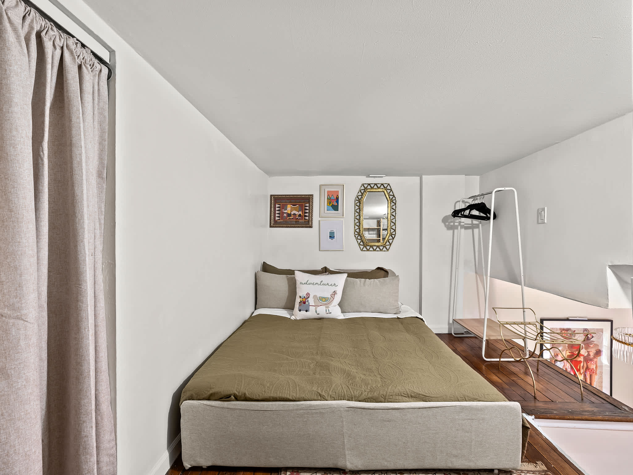 Greenwich Place | West Village | Chic Duplex Loft photo 22