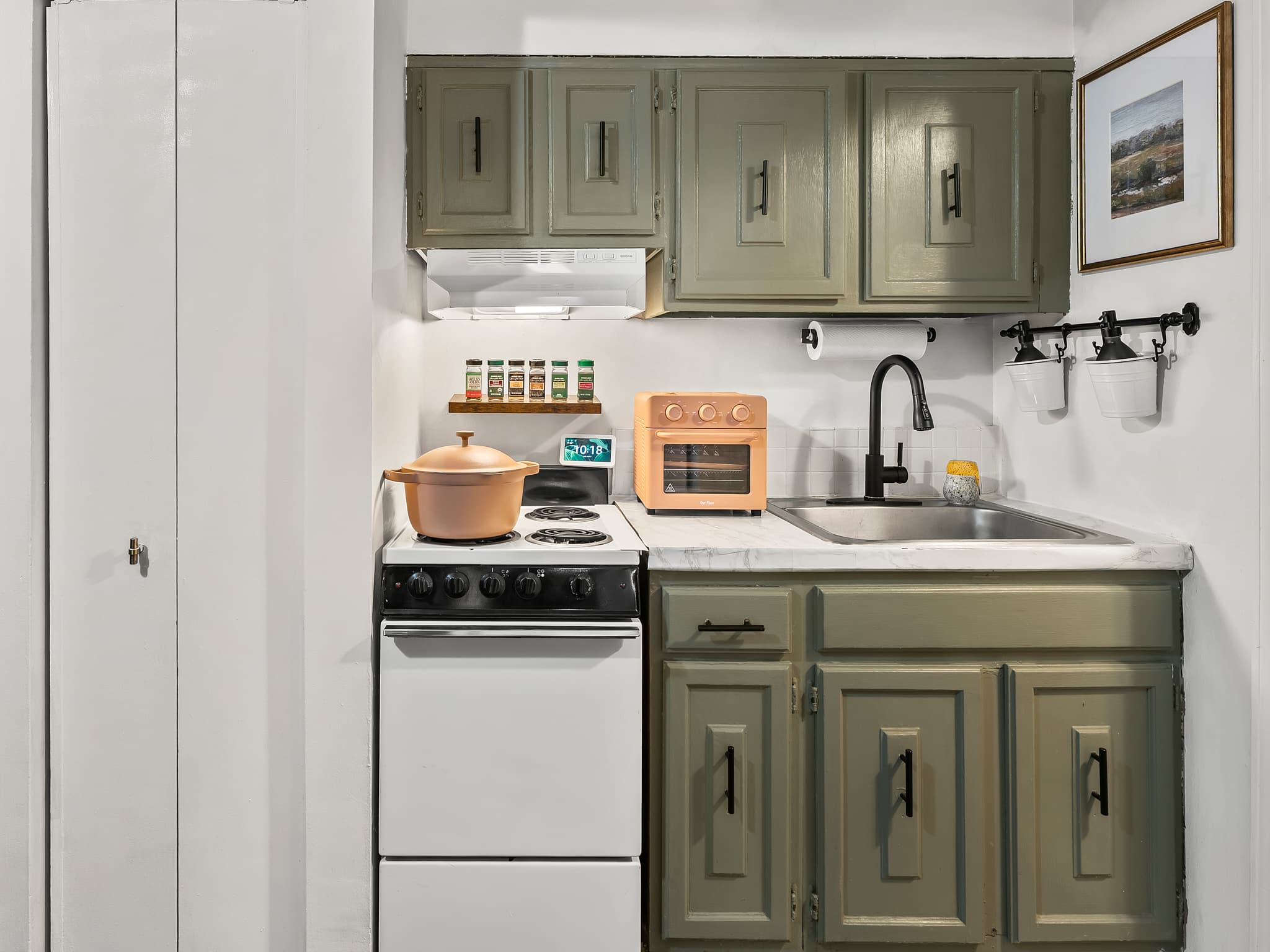 Greenwich Place | West Village | Chic Duplex Loft photo 11