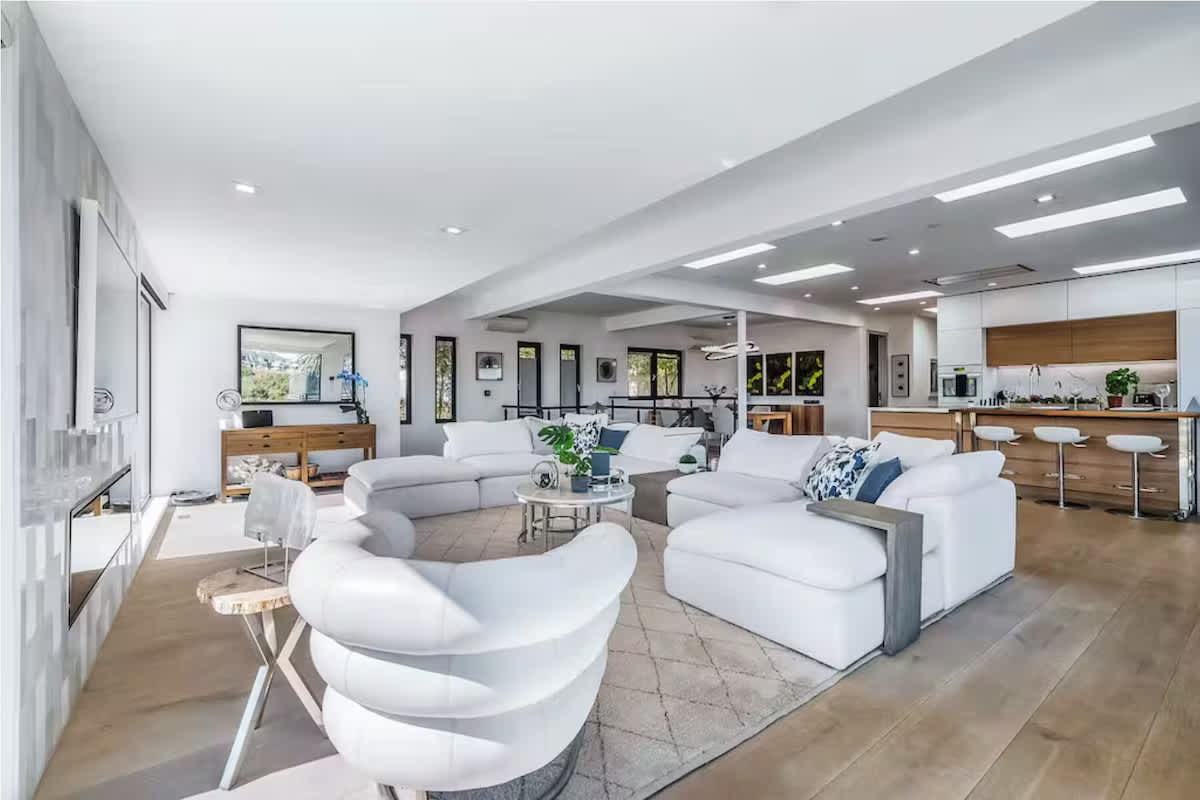 Image of Living space #6