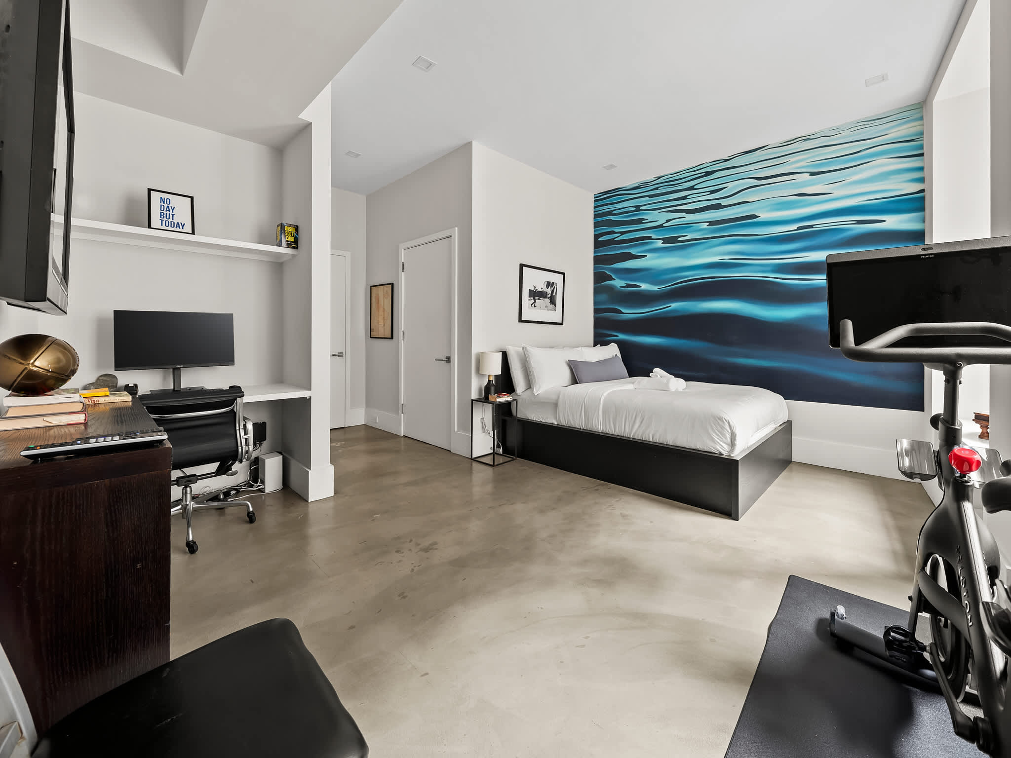 Ann House | Financial District | Bright Floor-through Loft with City Views photo 21