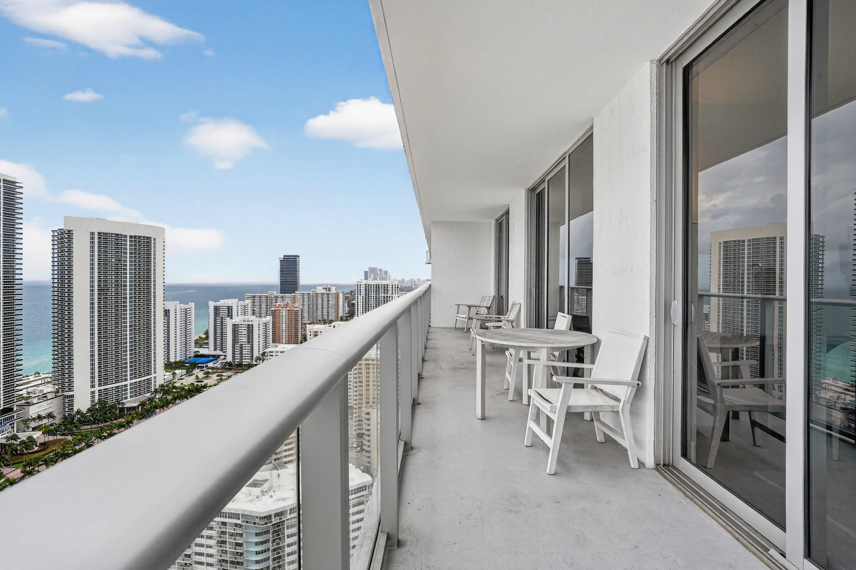 Marina Blue | Hollywood | Oceanfront with Shared Amenities photo 63