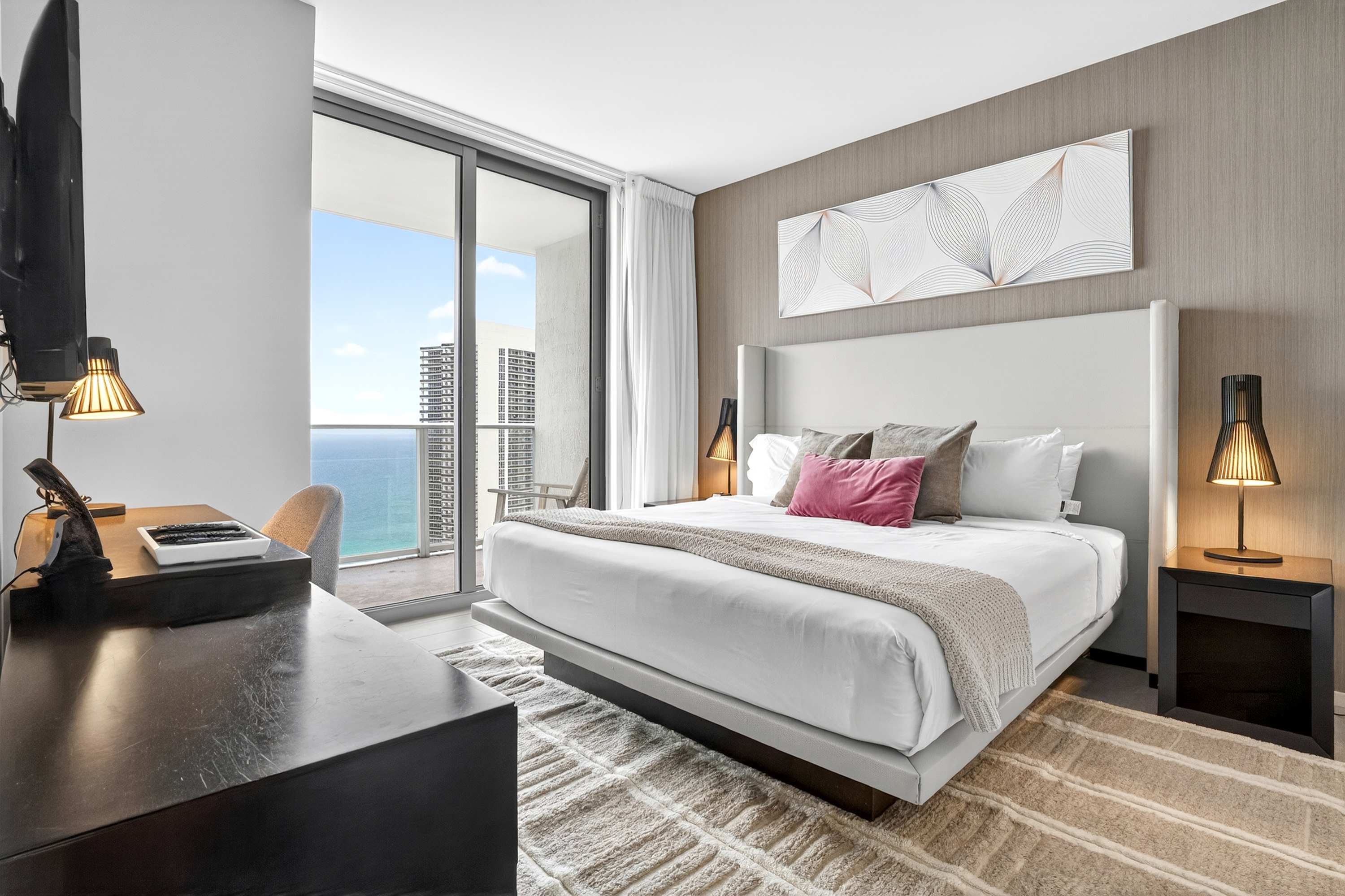 Marina Blue | Hollywood | Oceanfront with Shared Amenities photo 31