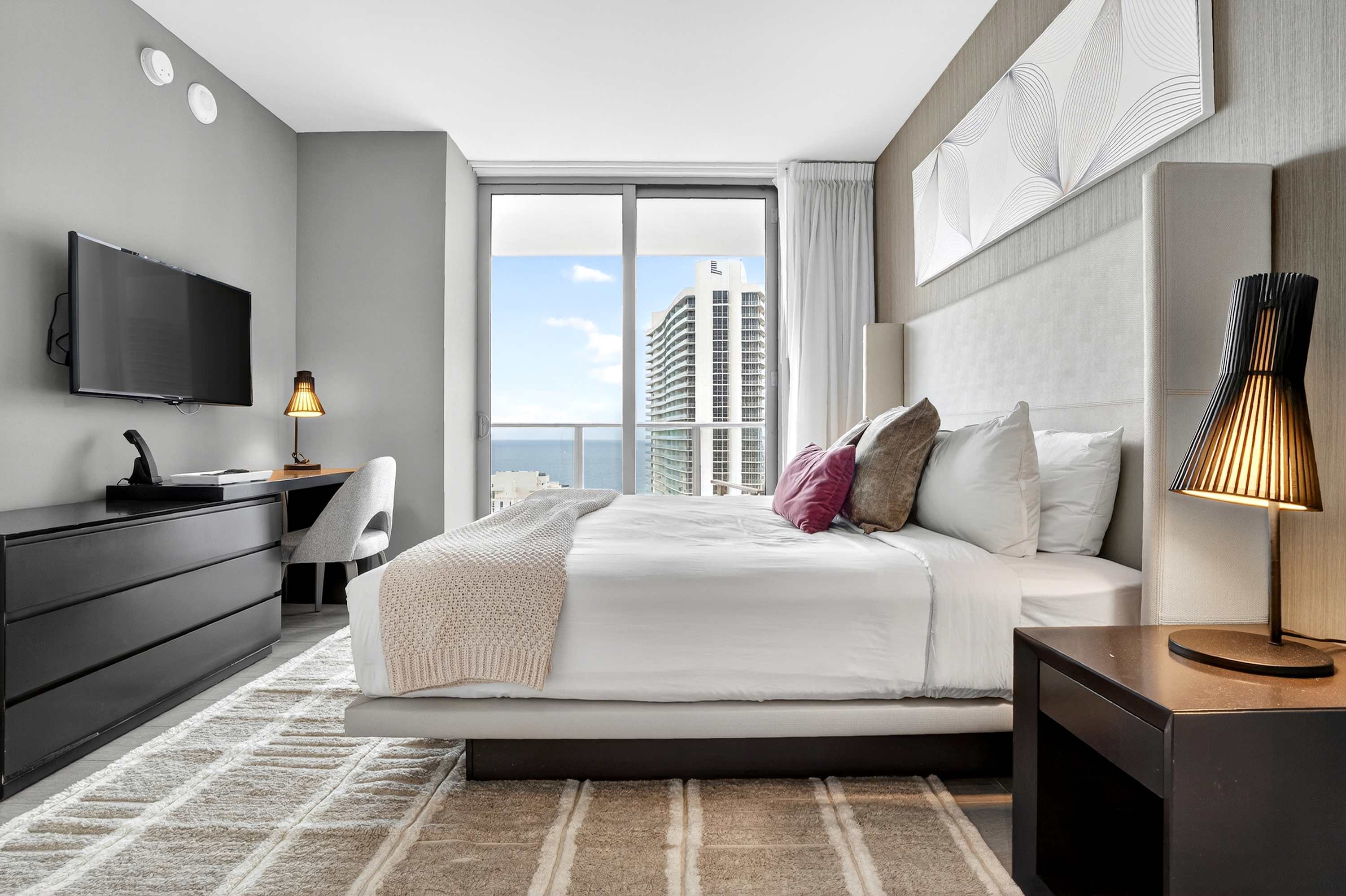 Marina Blue | Hollywood | Oceanfront with Shared Amenities photo 38