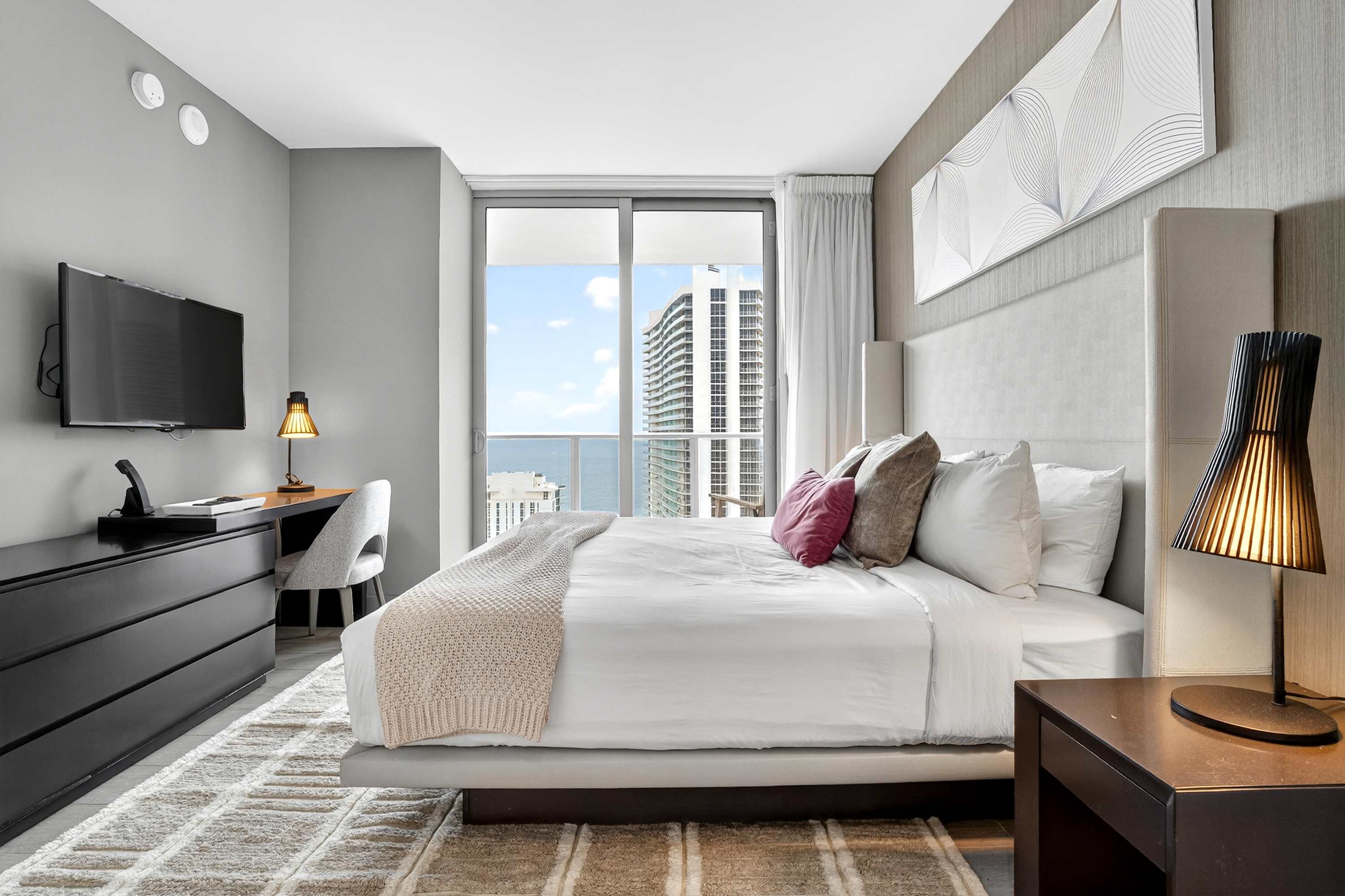 Marina Blue | Hollywood | Oceanfront with Shared Amenities photo 36