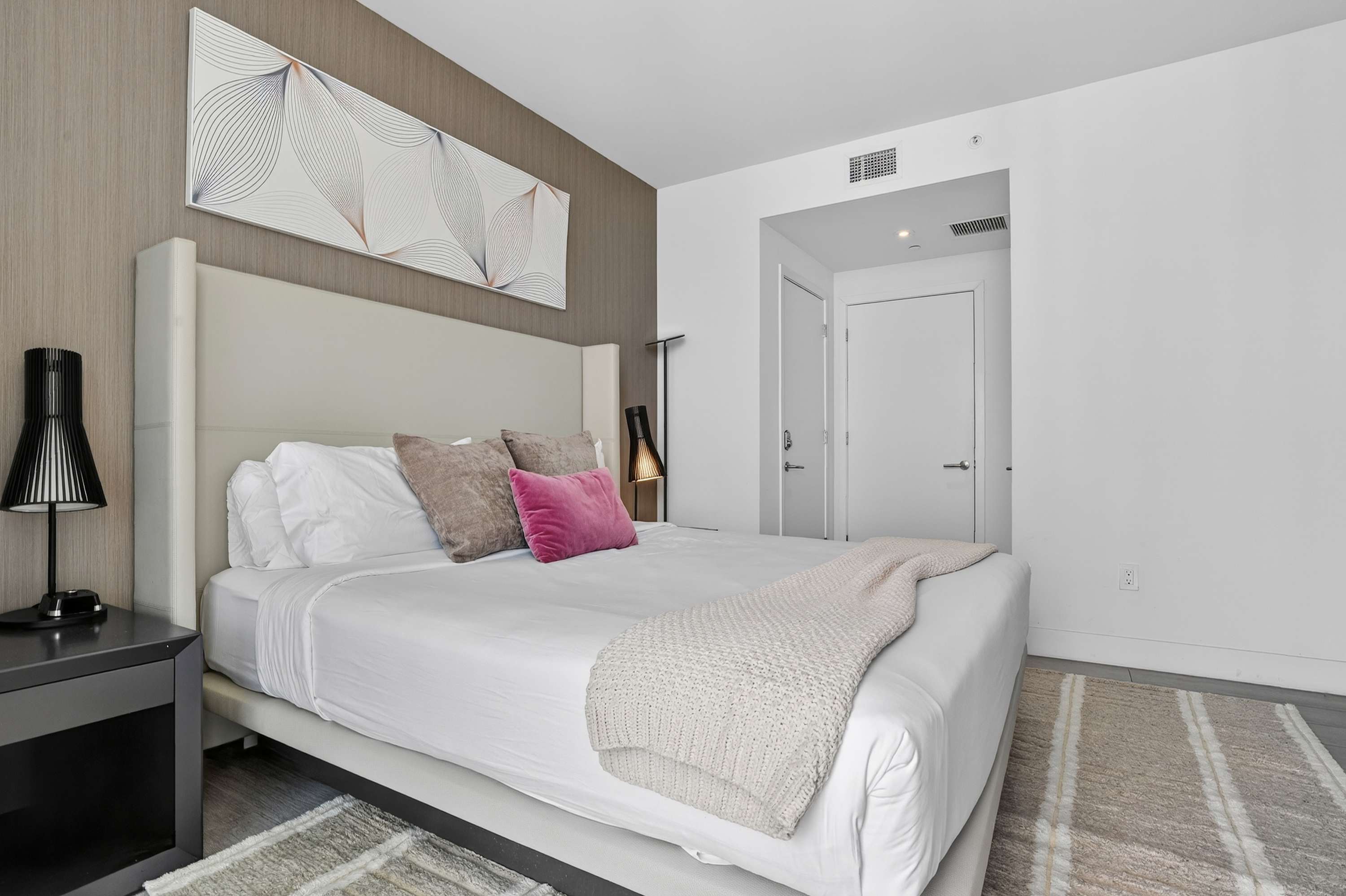 Marina Blue | Hollywood | Oceanfront with Shared Amenities photo 34