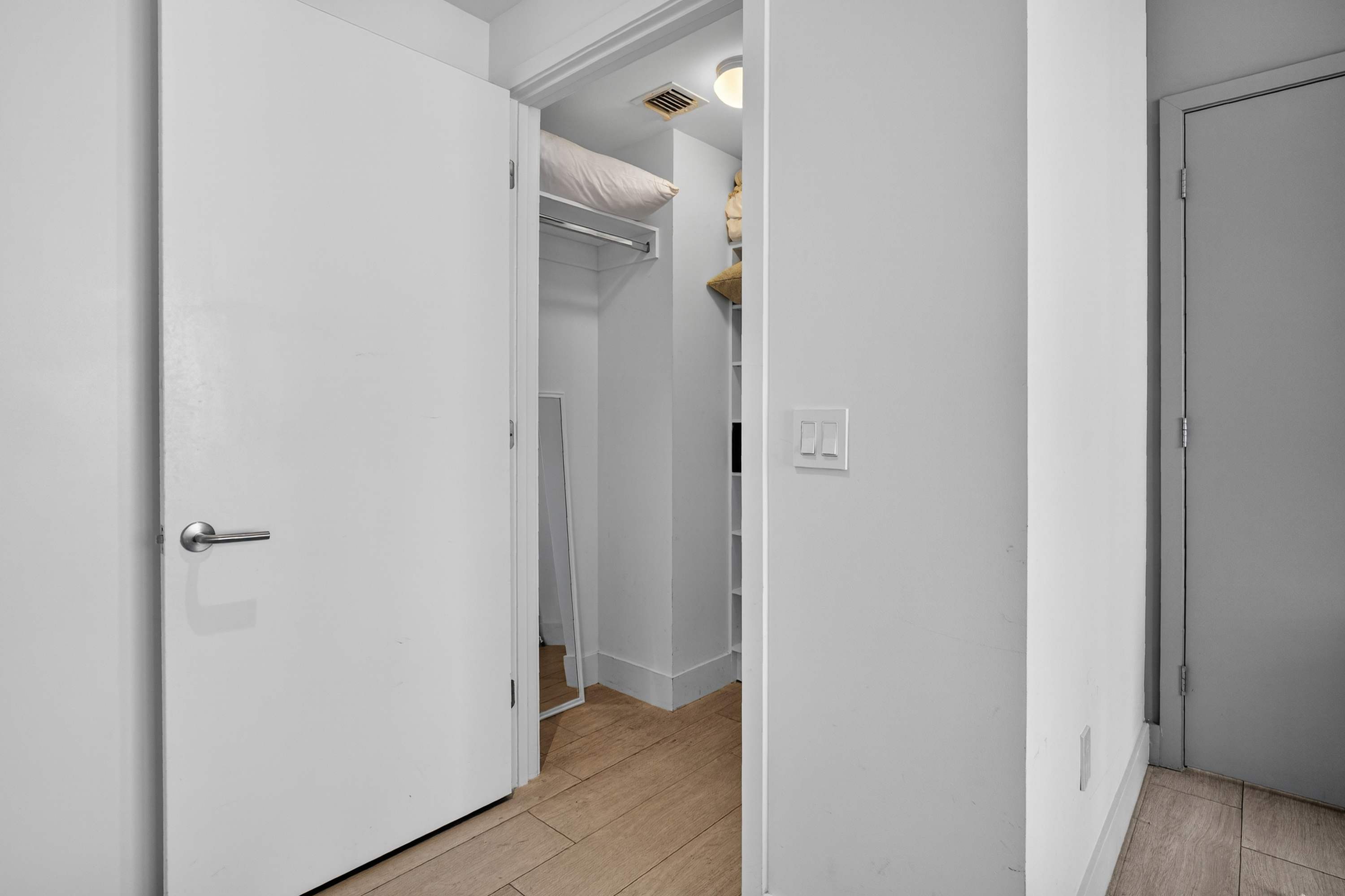 Marina Blue | Hollywood | Oceanfront with Shared Amenities photo 62