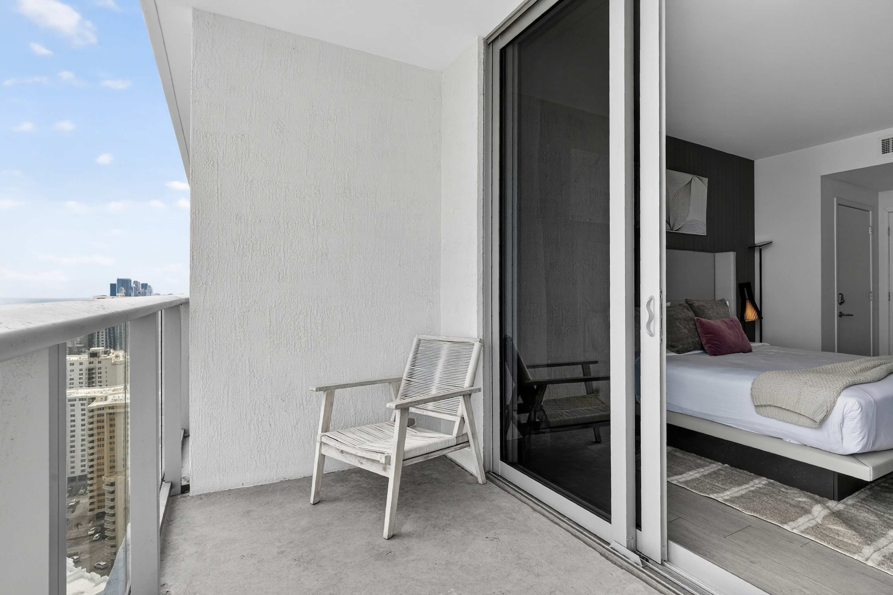 Marina Blue | Hollywood | Oceanfront with Shared Amenities photo 61