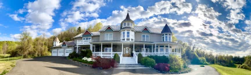 Clark Place | Washington | Luxury Estate w/ Winery & Scenic Grounds photo 5