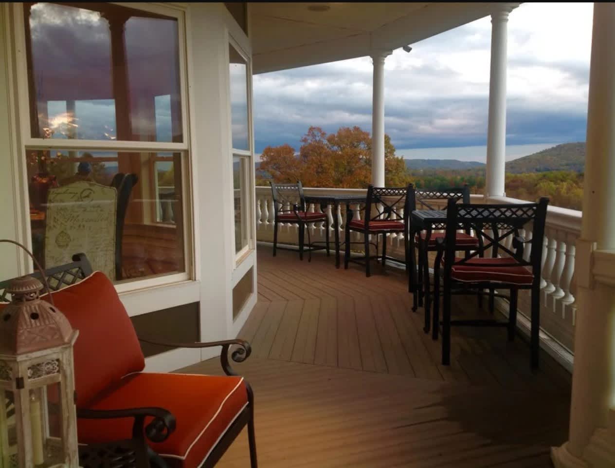 Clark Place | Washington | Luxury Estate w/ Winery & Scenic Grounds photo 7